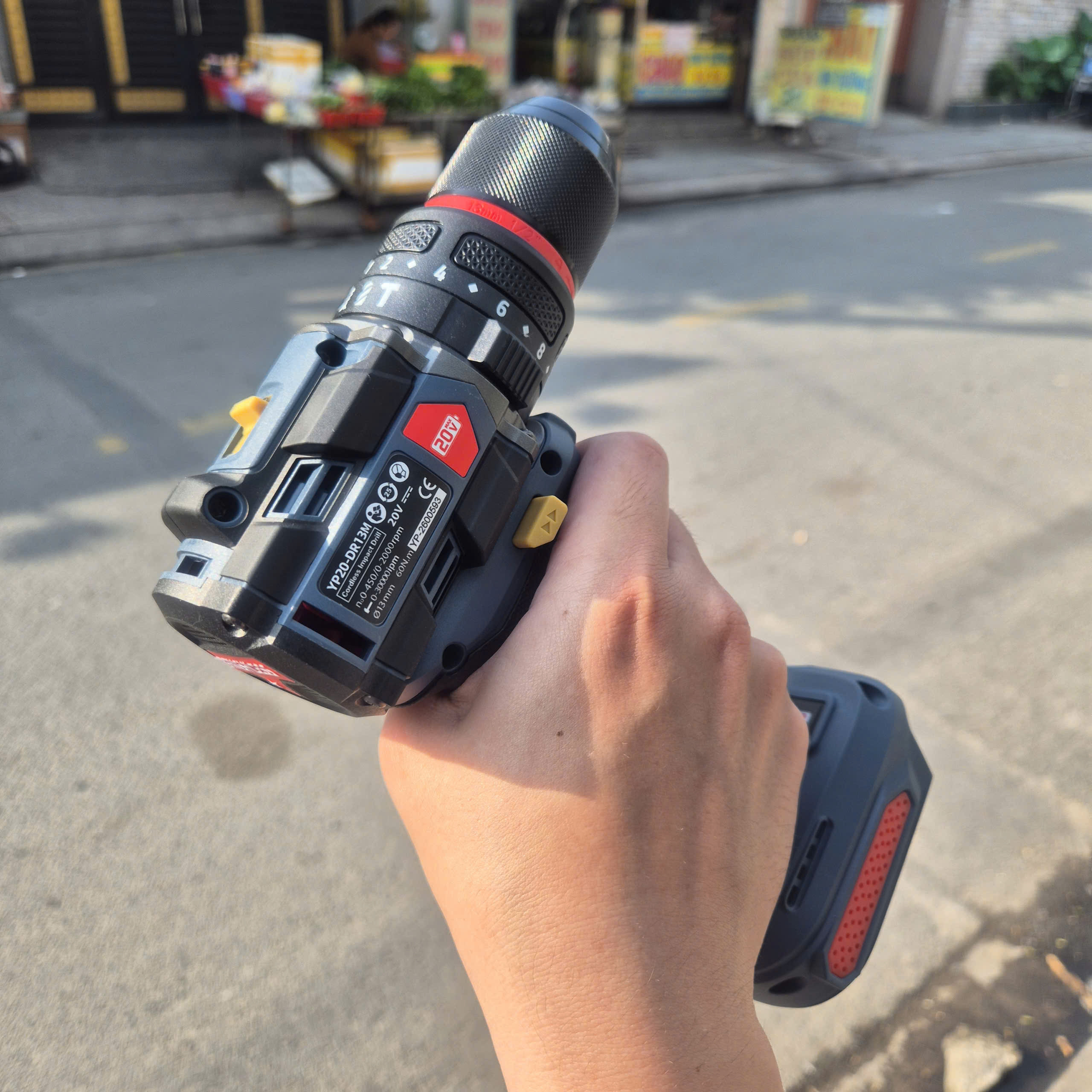 Máy khoan pin YUPAI YP20 DR13M 13mm có búa, 20V, 60N  (2 pin 2Ah, sạc, hộp nhựa)