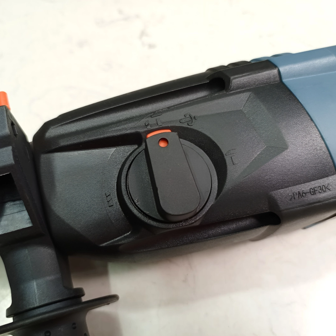 Máy khoan bê tông điện 800W 3 chức năng SENIX PDRE08-M-EU