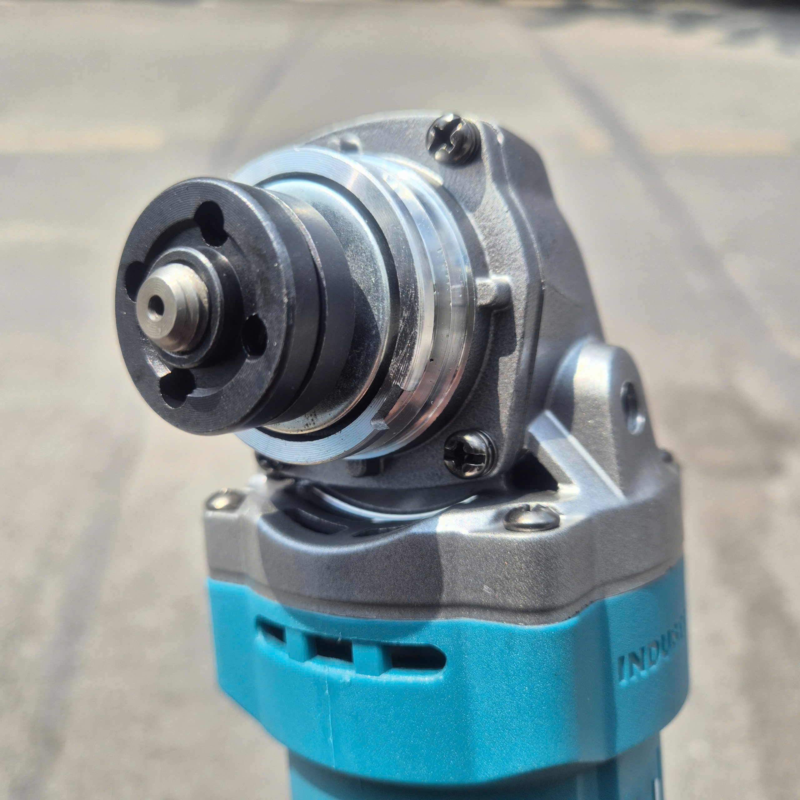 Máy mài góc TOTAL TG11010056 (CS 1100W, đĩa 100mm)