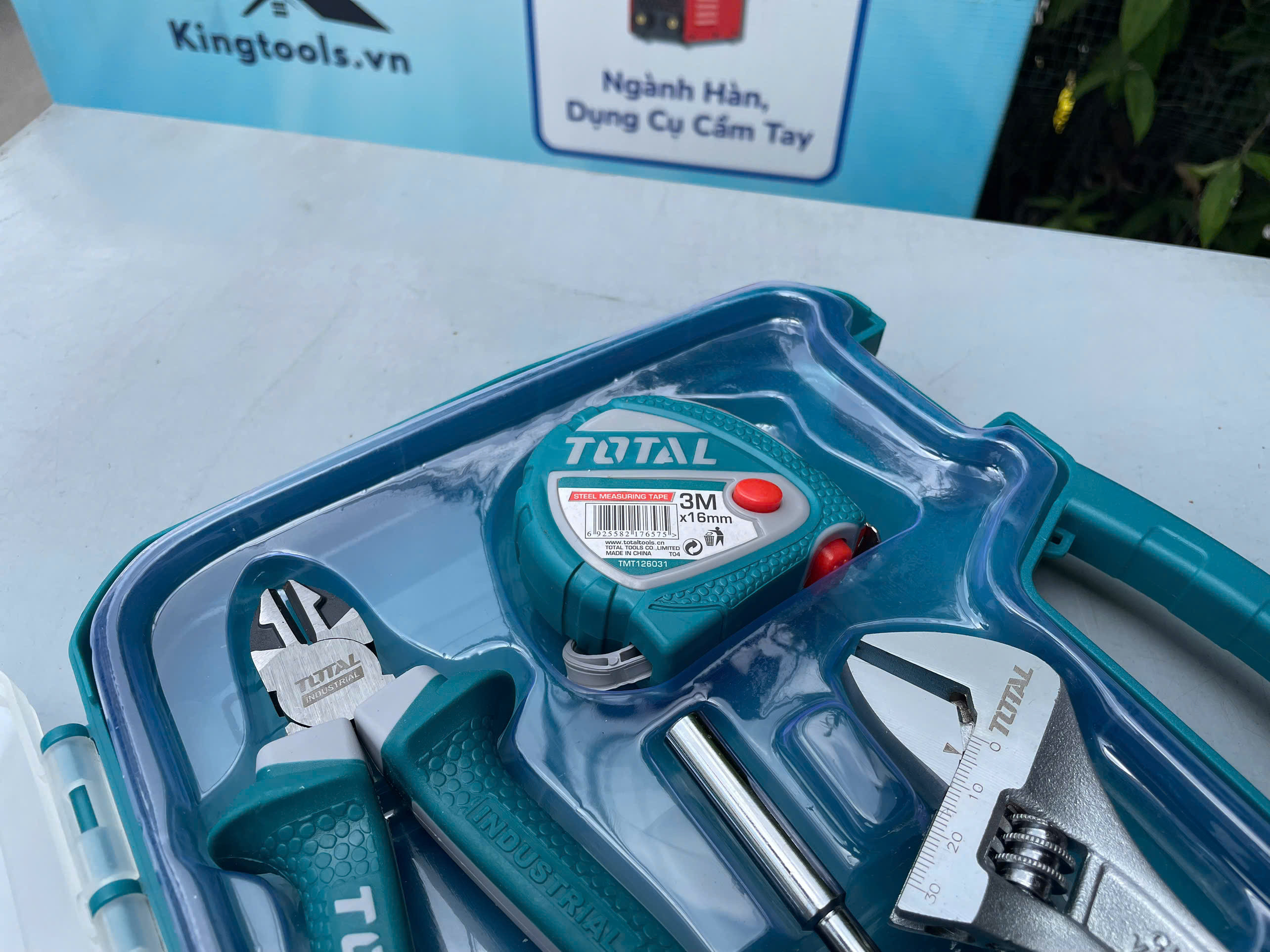 Bộ 25 công cụ cầm tay TOTAL THKTHP90256