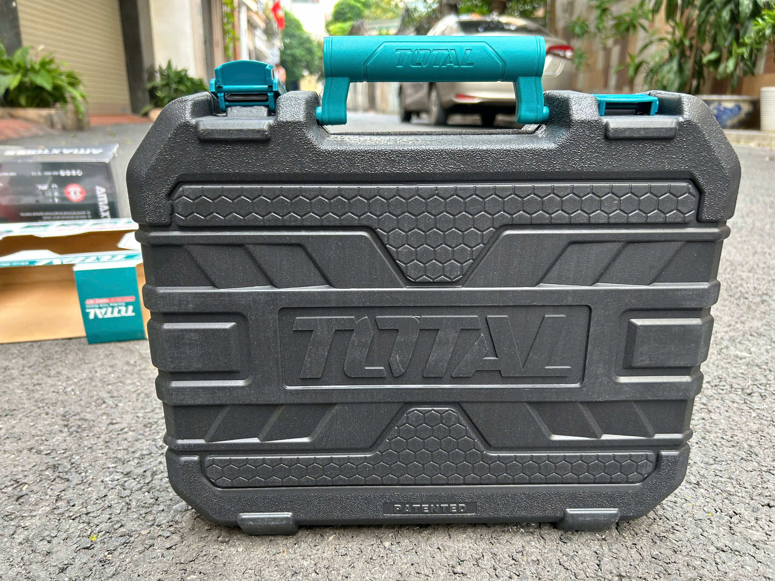 Bộ 100 công cụ TOTAL THKTHP21006