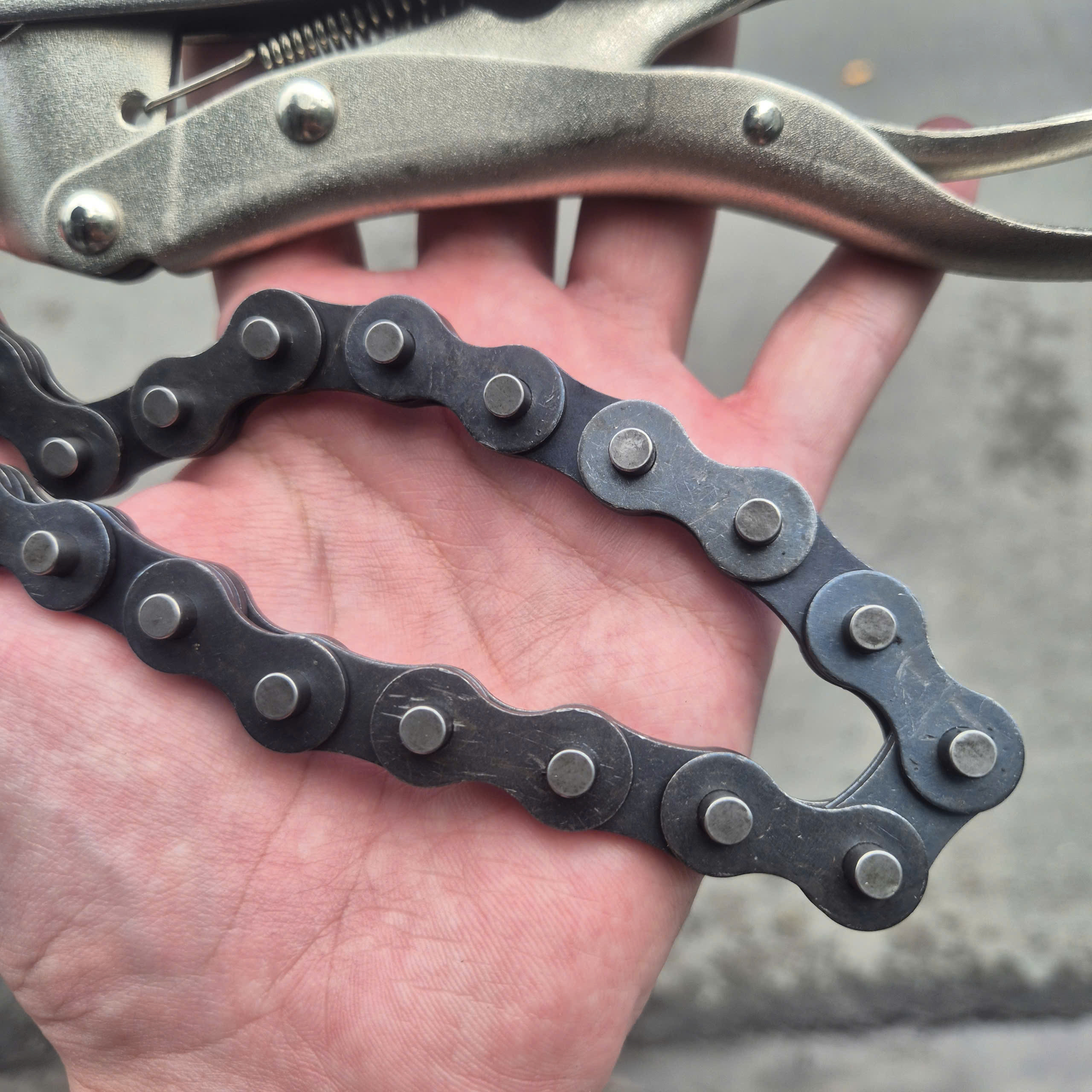 Kềm bấm xích mở ống 10.5 inch TOTAL THT1941003