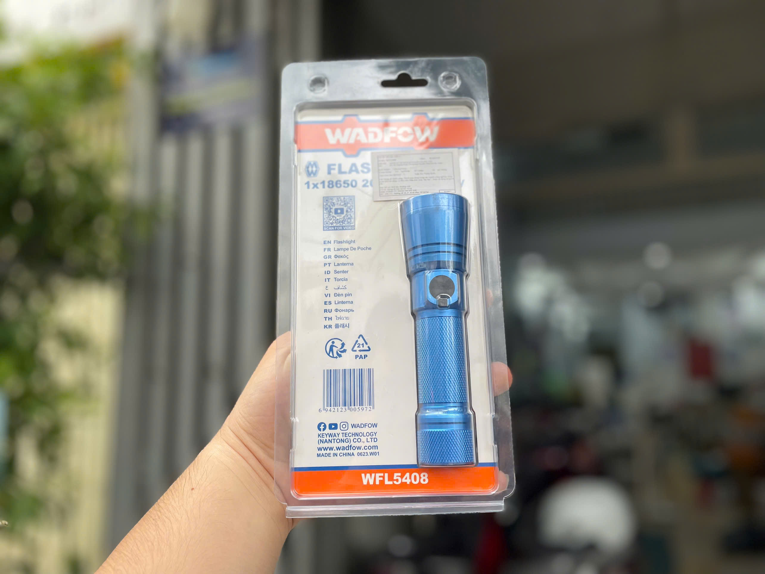 Đèn pin 500Lm WADFOW WFL5408
