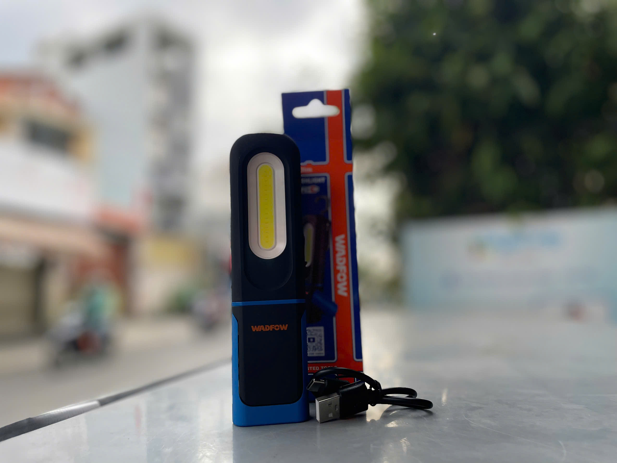 Đèn pin 320Lm WADFOW WFL7508