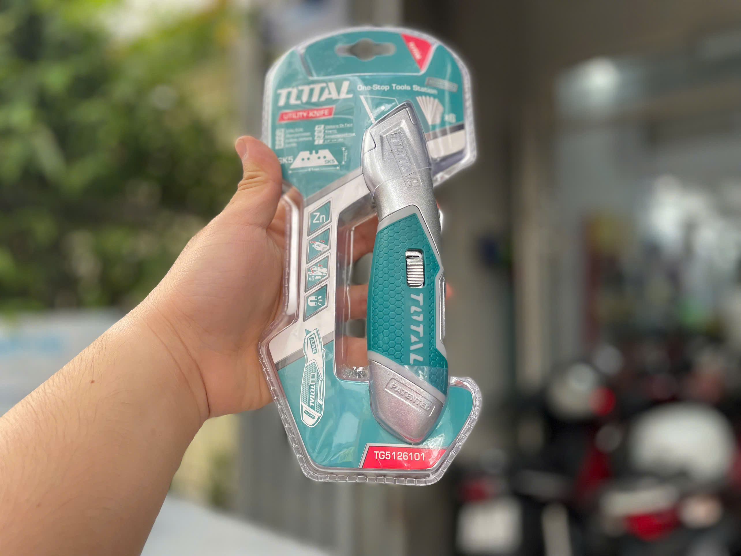 Dao cắt tiện dụng TOTAL TG5126101