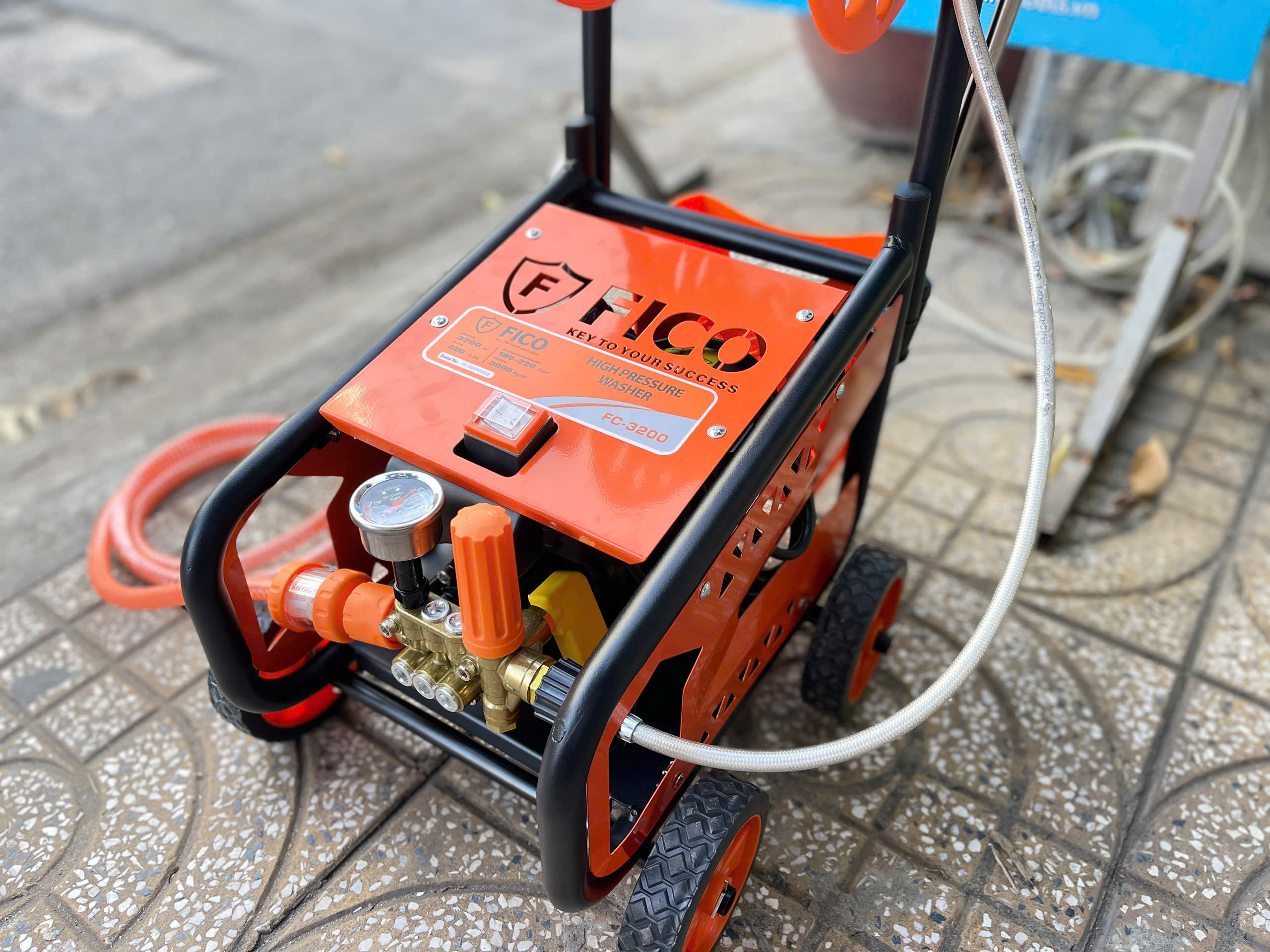 Máy rửa xe FICO FC-3200 3.200W,  có chỉnh áp