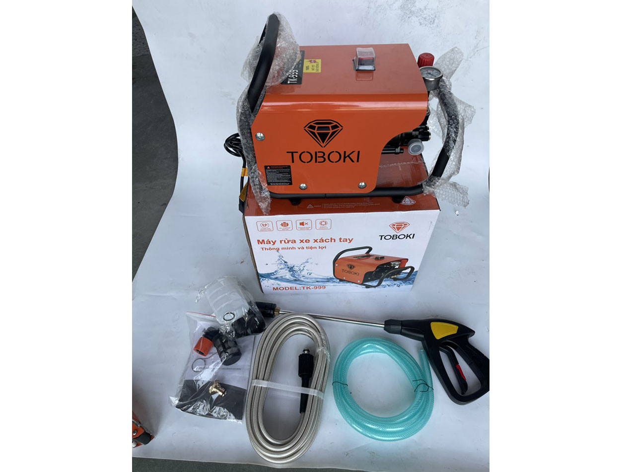 Máy rửa xe TOBOKI TK-999 (có chỉnh áp, 2.500W)