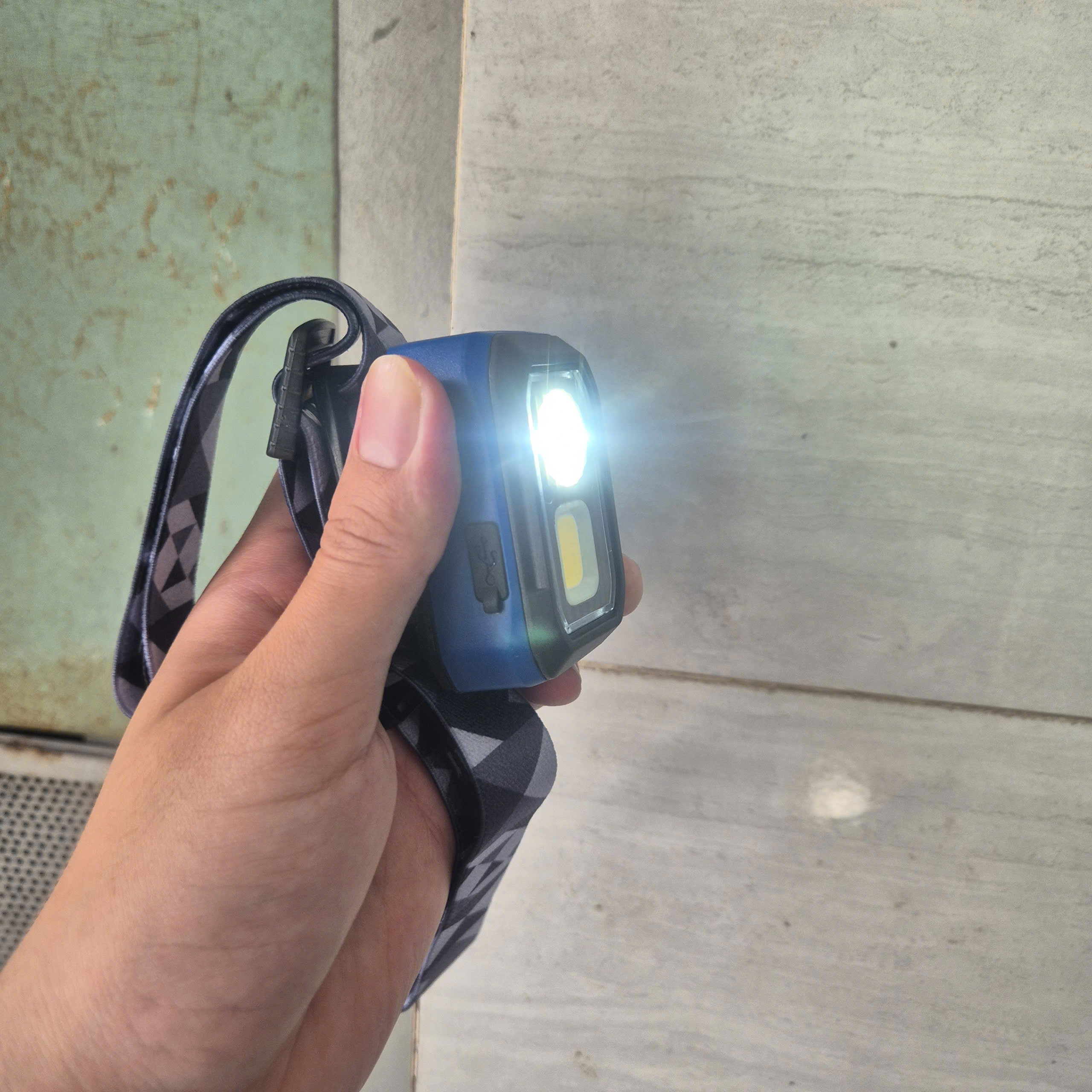 Đèn LED đội đầu KINGBLUE LED500 (Độ sáng 500 Lm)