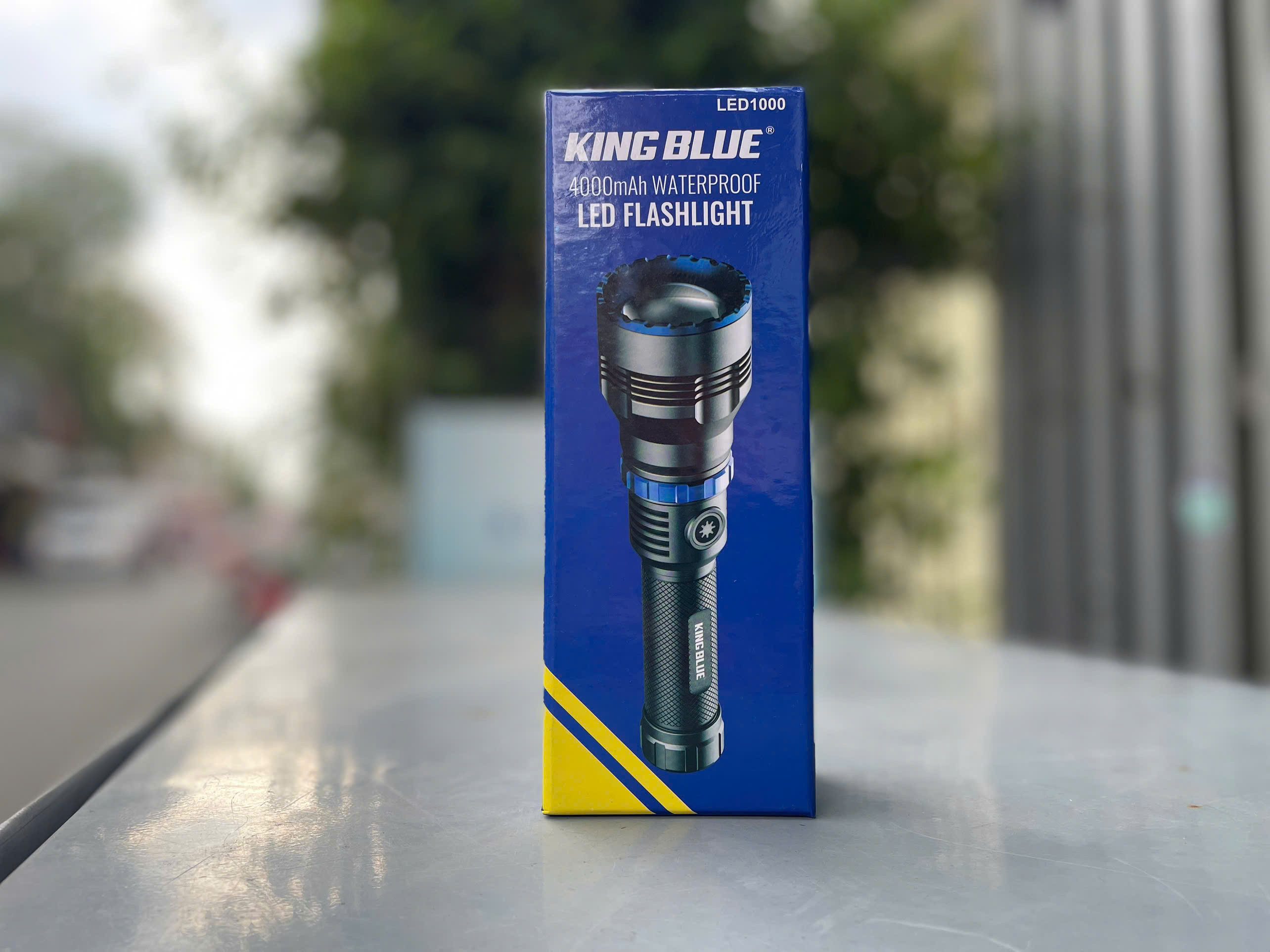 Đèn Pin Siêu Sáng King Blue LED1000
