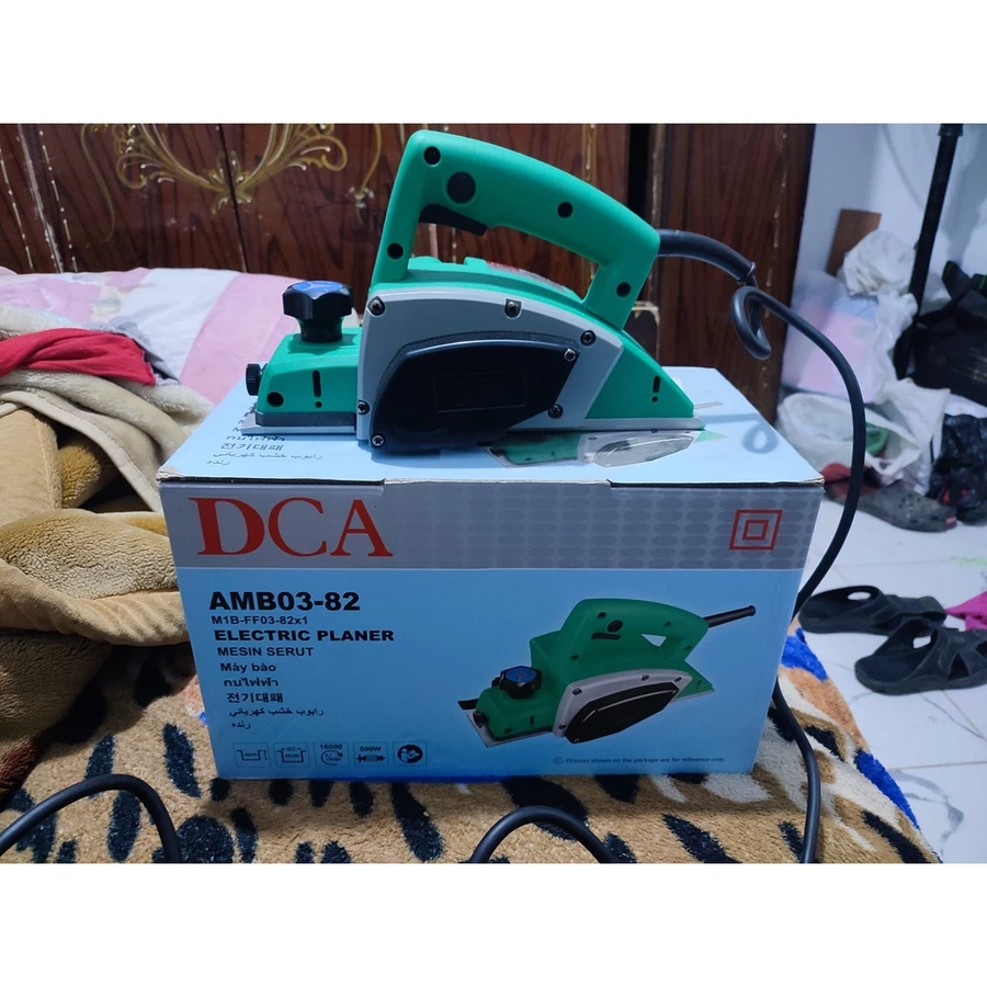 Máy bào gỗ 82mm cầm tay DCA AMB03-82 500W