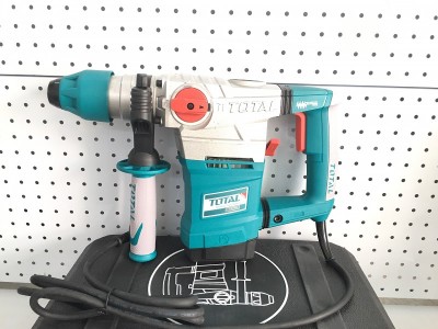Máy khoan đục bê tông TOTAL TH118366, cs 1800W