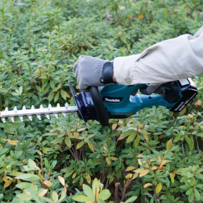 Máy tỉa hàng rào dùng pin Makita (500MM)(18V) DUH507 ( thân máy)