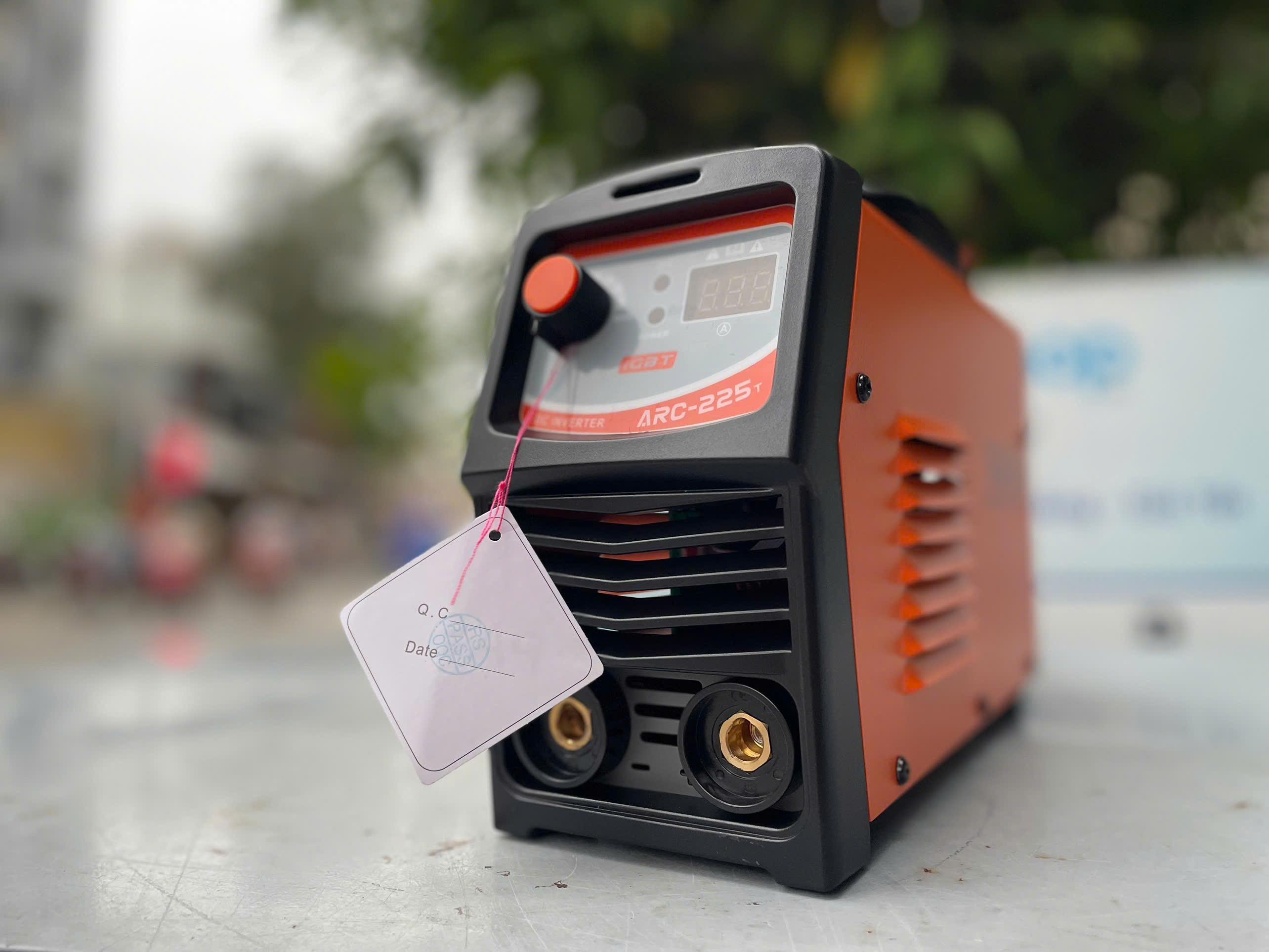 Máy hàn điện tử mini FEIFANKE ARC-225T điện áp 220V hàn que 1.6–3.2mm