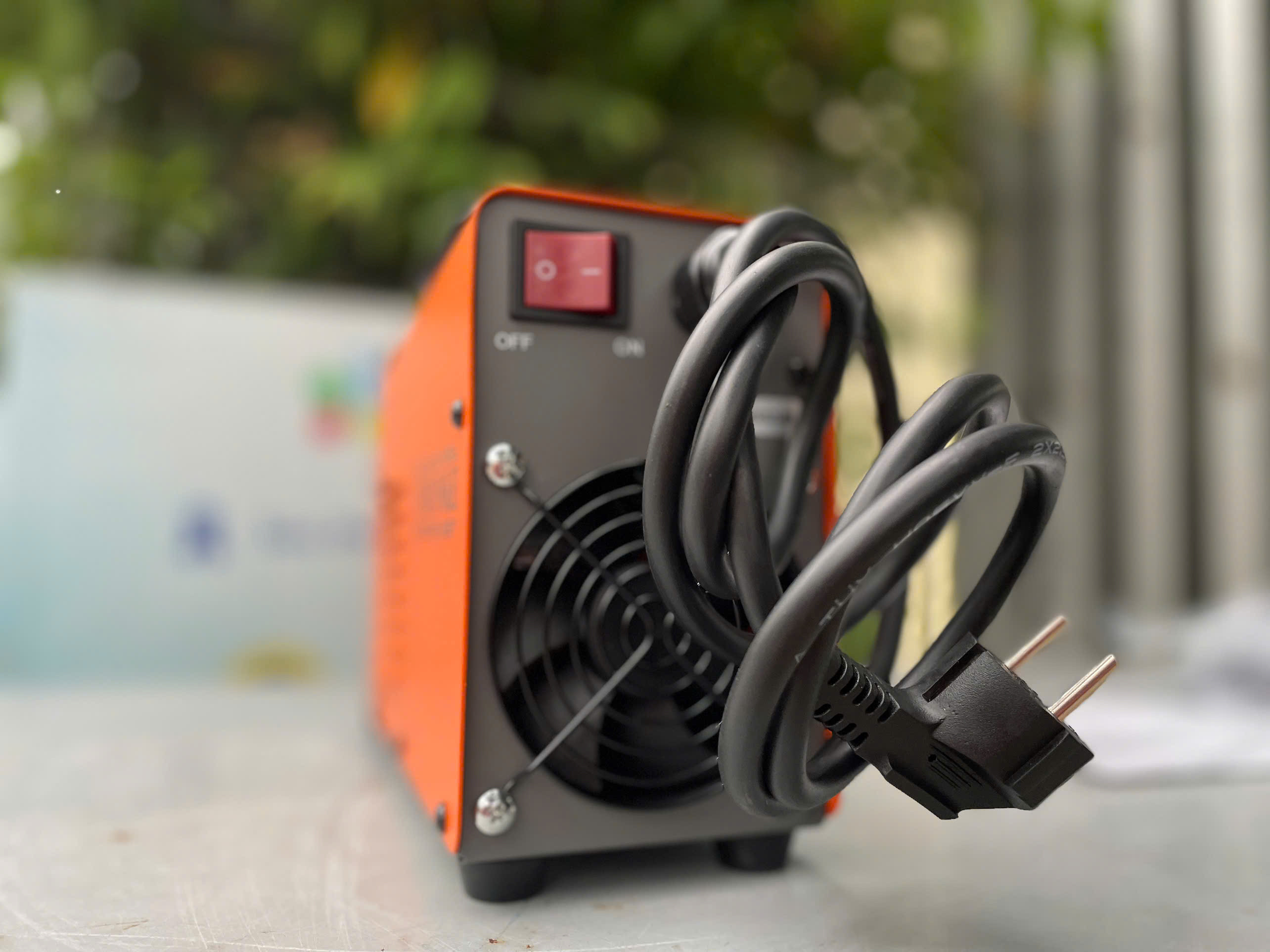 Máy hàn điện tử mini FEIFANKE ARC-225T điện áp 220V hàn que 1.6–3.2mm