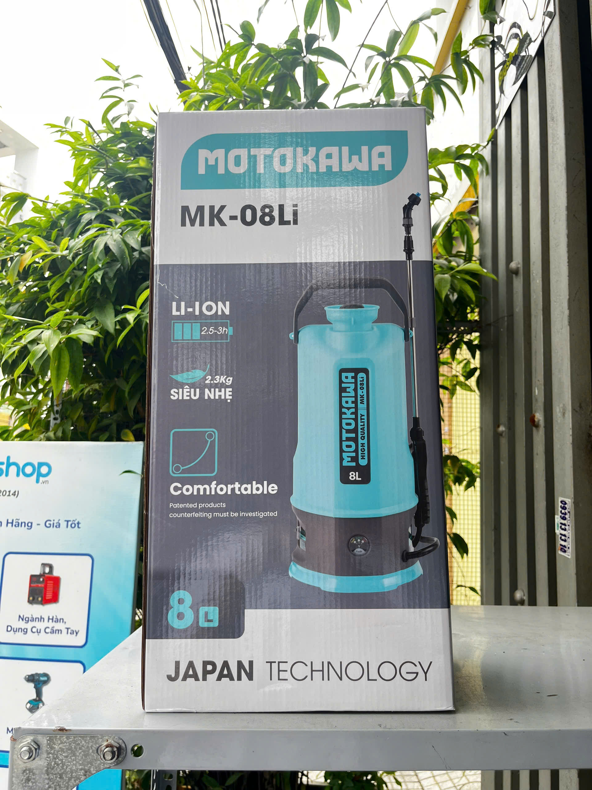 Bình xịt điện mini 8 lít MOTOKAWA MK-08Li pin Lithium 12V-2.6AH chính hãng