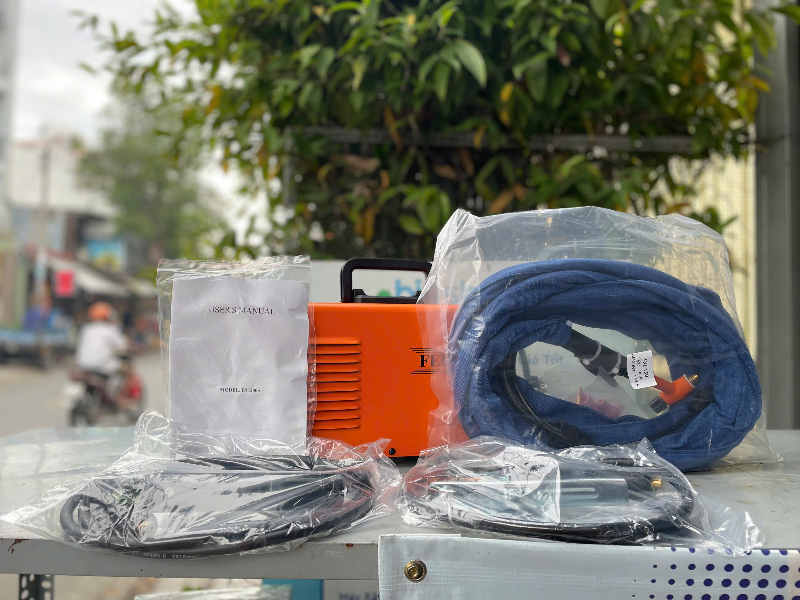 Máy hàn điện tử 220V FEIFANKE TIG-200S (22170301600)