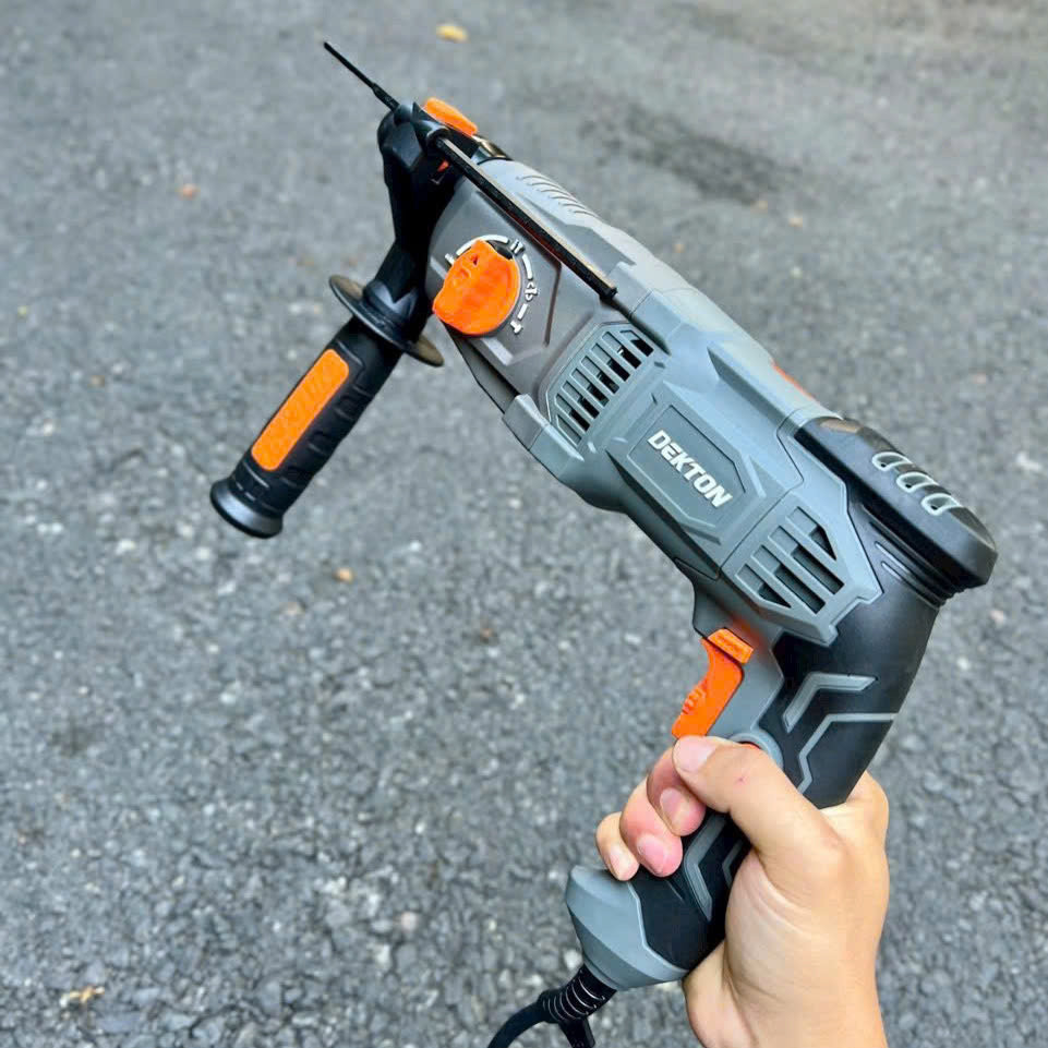 Máy Khoan Bê Tông 3 Chức Năng 1050W DEKTON DK-RH2603PRO