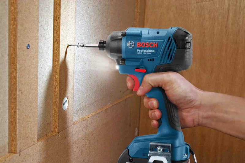Máy vặn vít dùng pin 18V Bosch GDR 180-LI