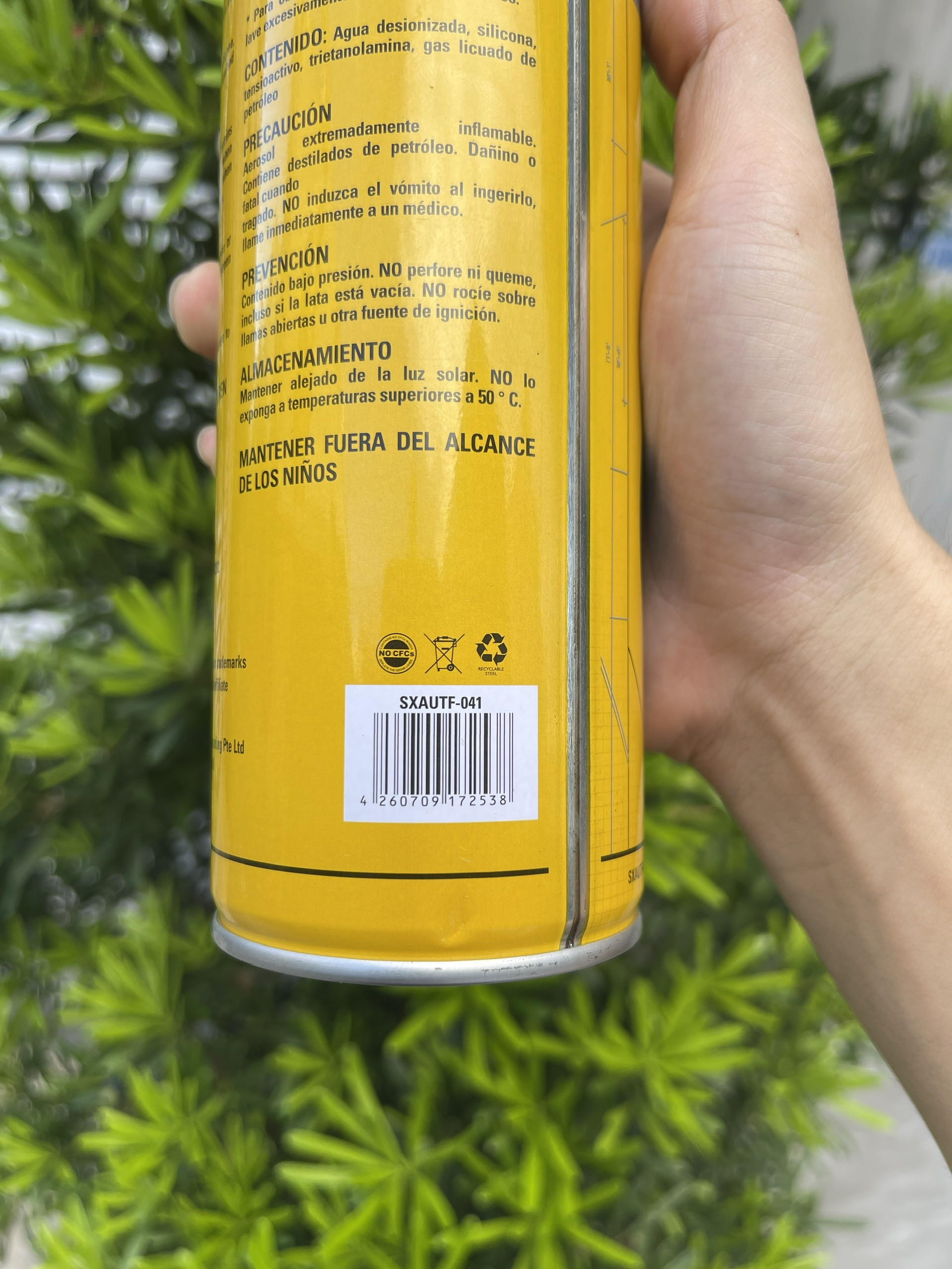 Dung Dịch Làm Sạch Lốp Xe Stanley SXAUTF-041 650ml | Bảo Dưỡng, Làm Mới Lốp Hiệu Quả