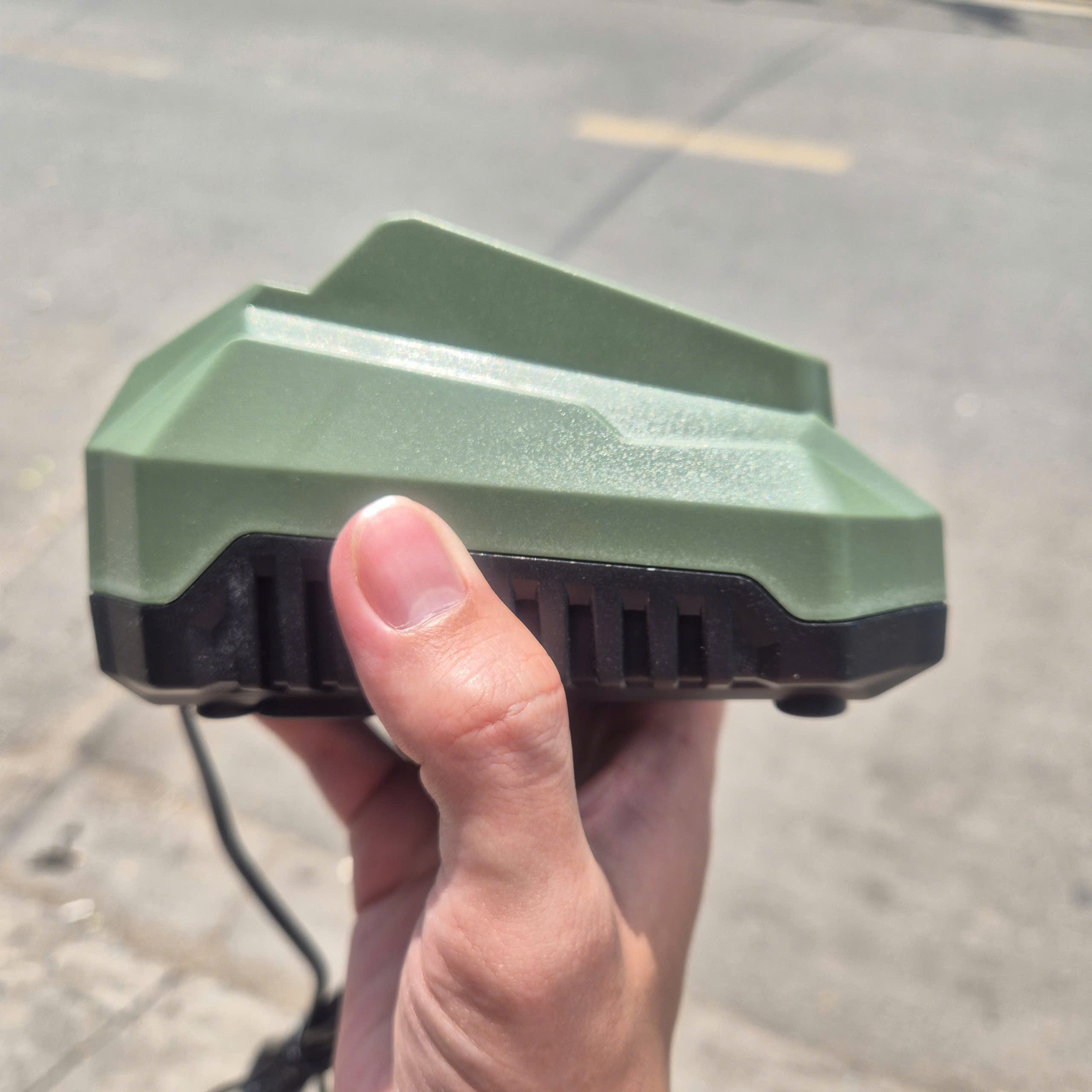 Máy phun sơn 21V DEKTON M21-SPS1000X