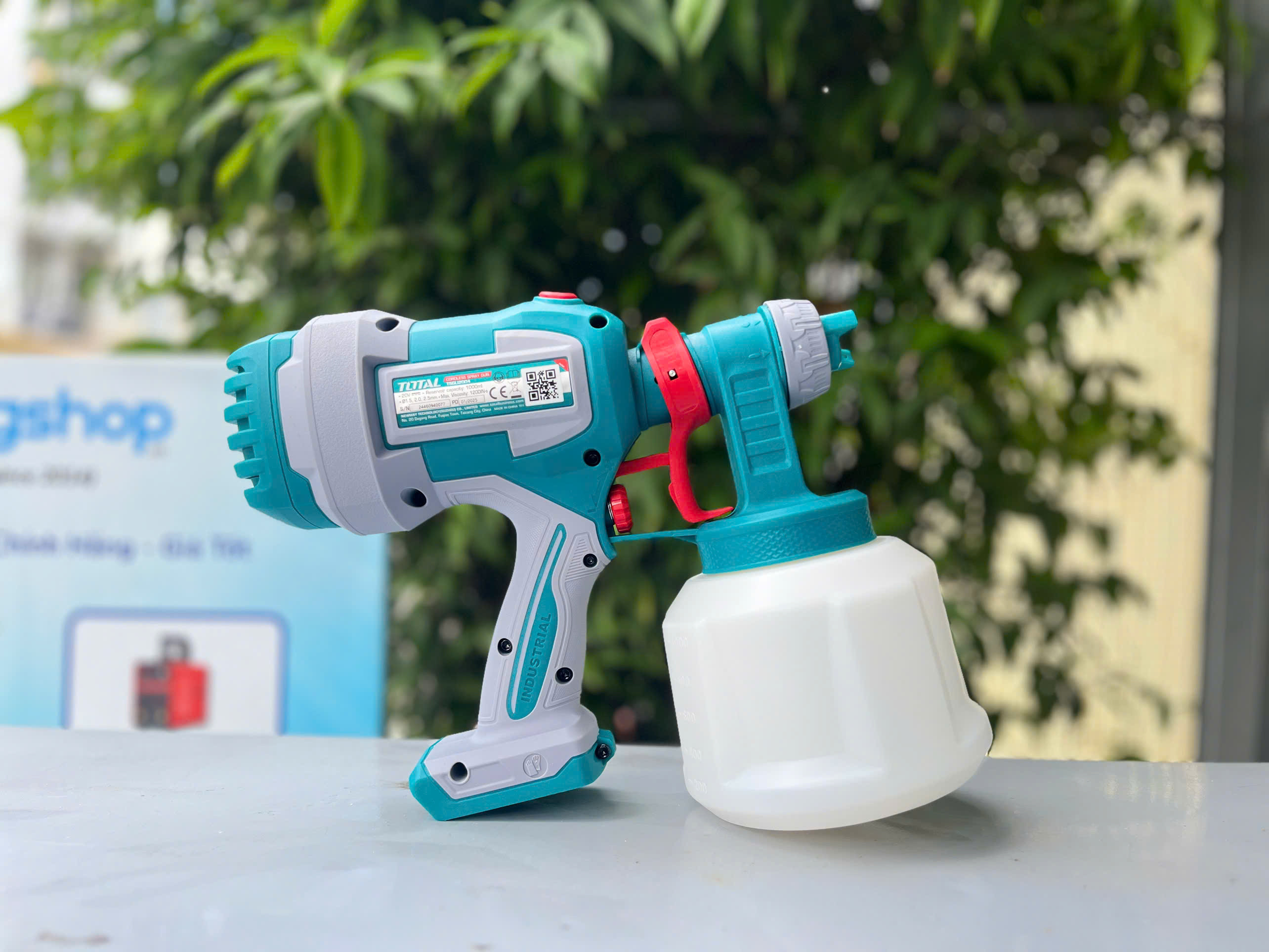 Máy Phun Sơn Dùng Pin 20V TOTAL TSGLI2004 (chưa kèm pin & sạc)