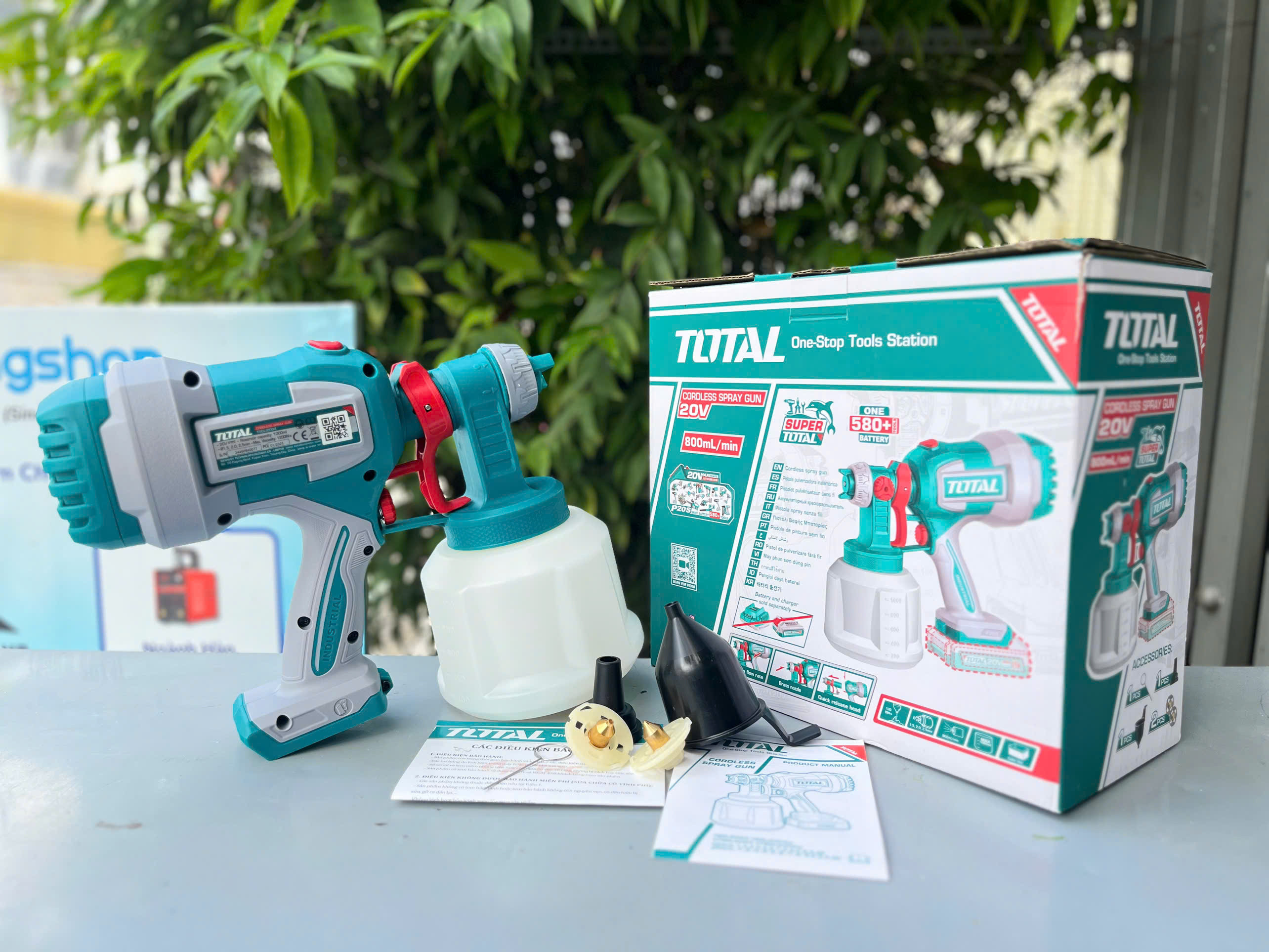 Máy Phun Sơn Dùng Pin 20V TOTAL TSGLI2004 (chưa kèm pin & sạc)