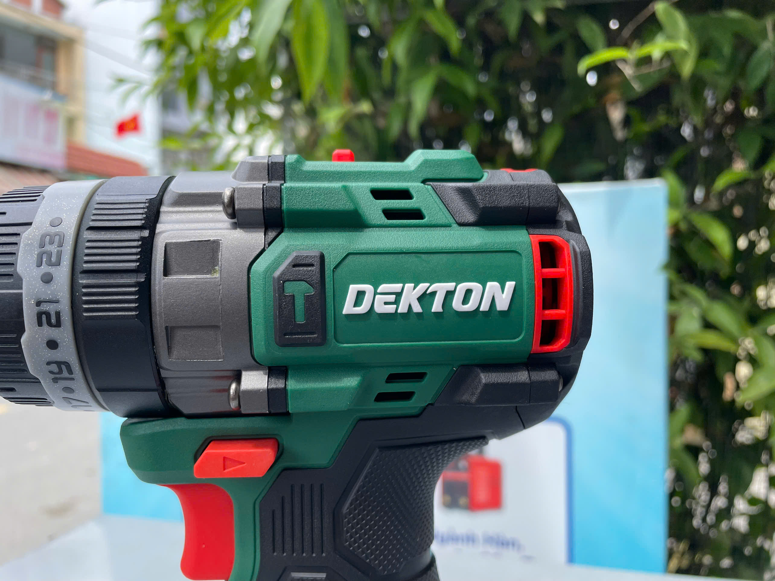 Máy khoan pin 21V Dekton M21-ID13160PROMAX – 3 chế độ, chống lật cổ tay