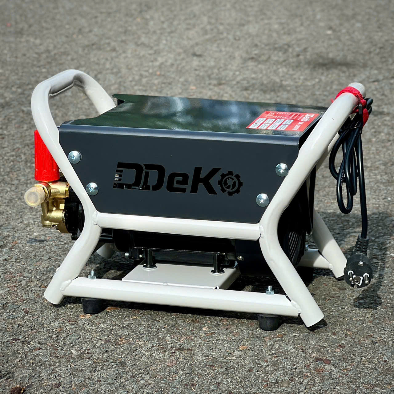 Máy rửa xe cao áp 2900W DEKO DK-2900B