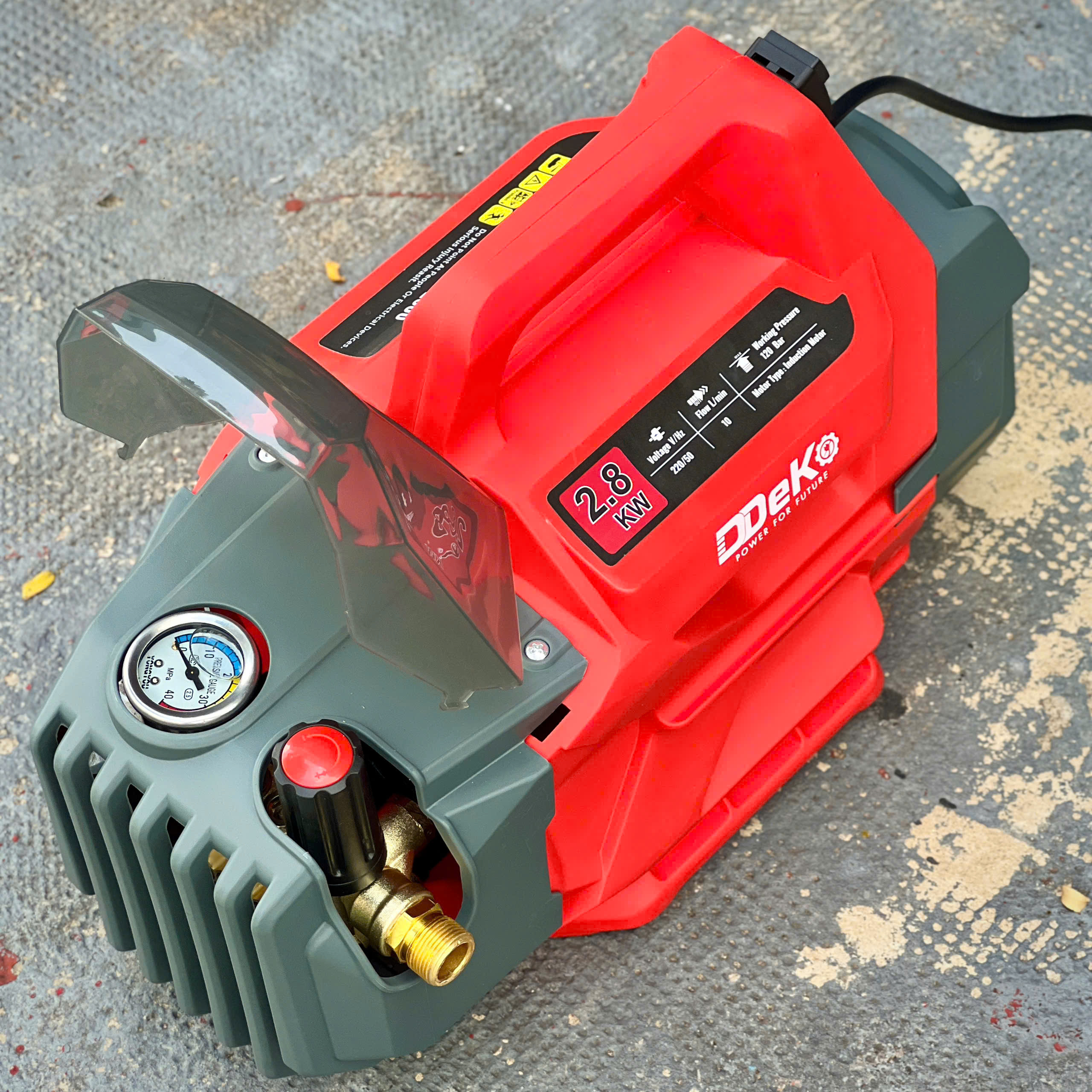 Máy rửa xe chỉnh áp 2800W DEKO DK-P2800