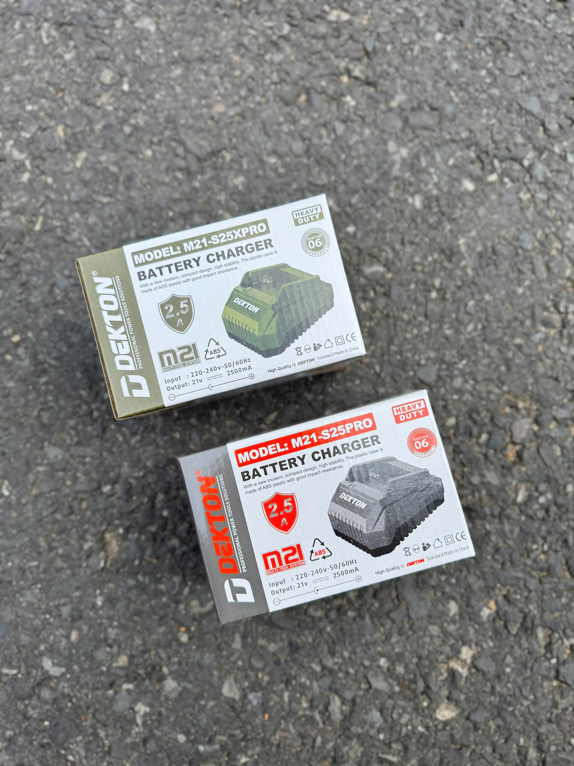 Đế sạc pin 21V/2.5A DEKTON M21-S25PRO / M21-S25XPRO