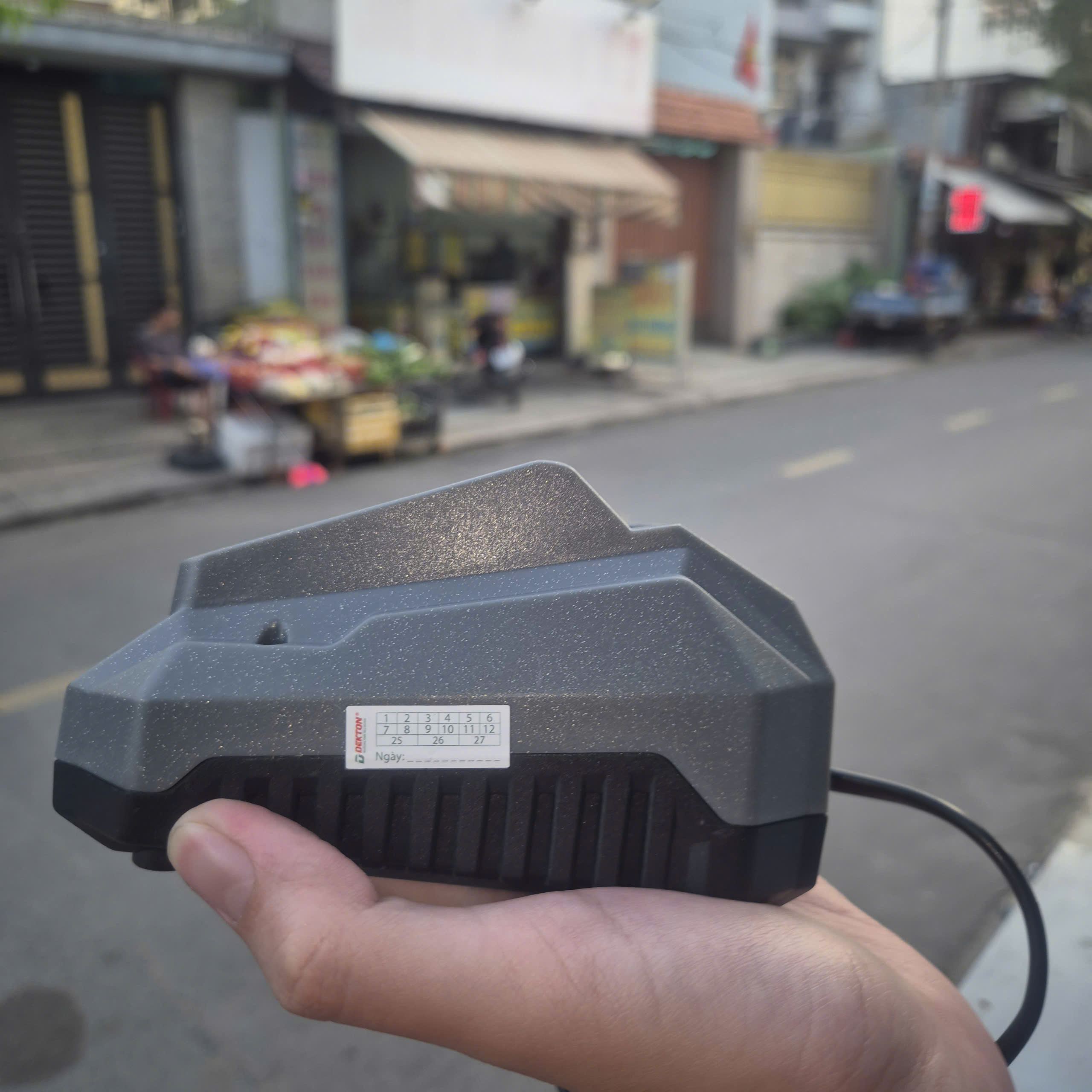 Đế sạc pin DEKTON M21-S25PRO / M21-S25XPRO 21V/2.5A