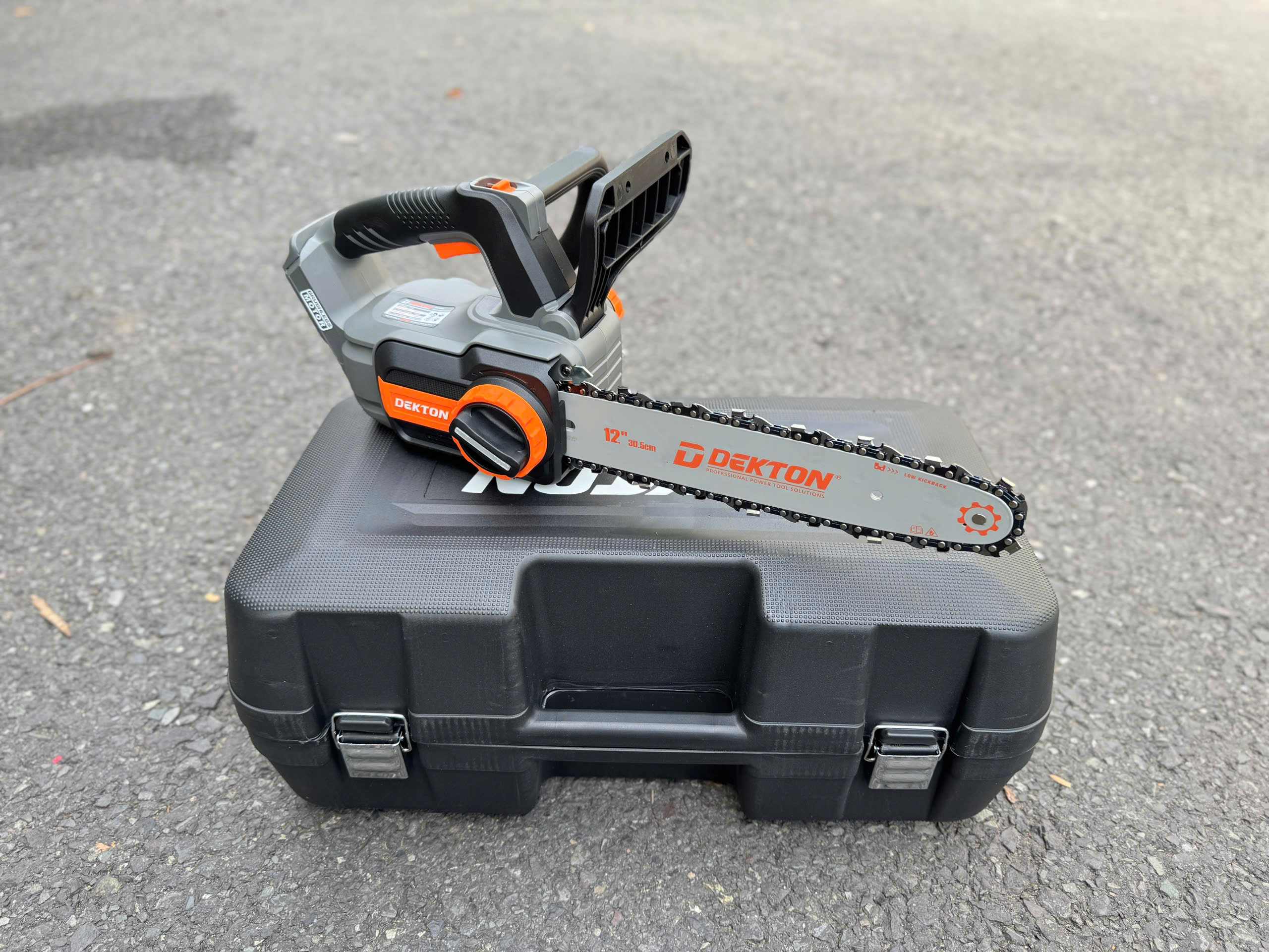 Máy Cưa Xích Pin 21V Dekton M21-CX12PRO, là, 12
