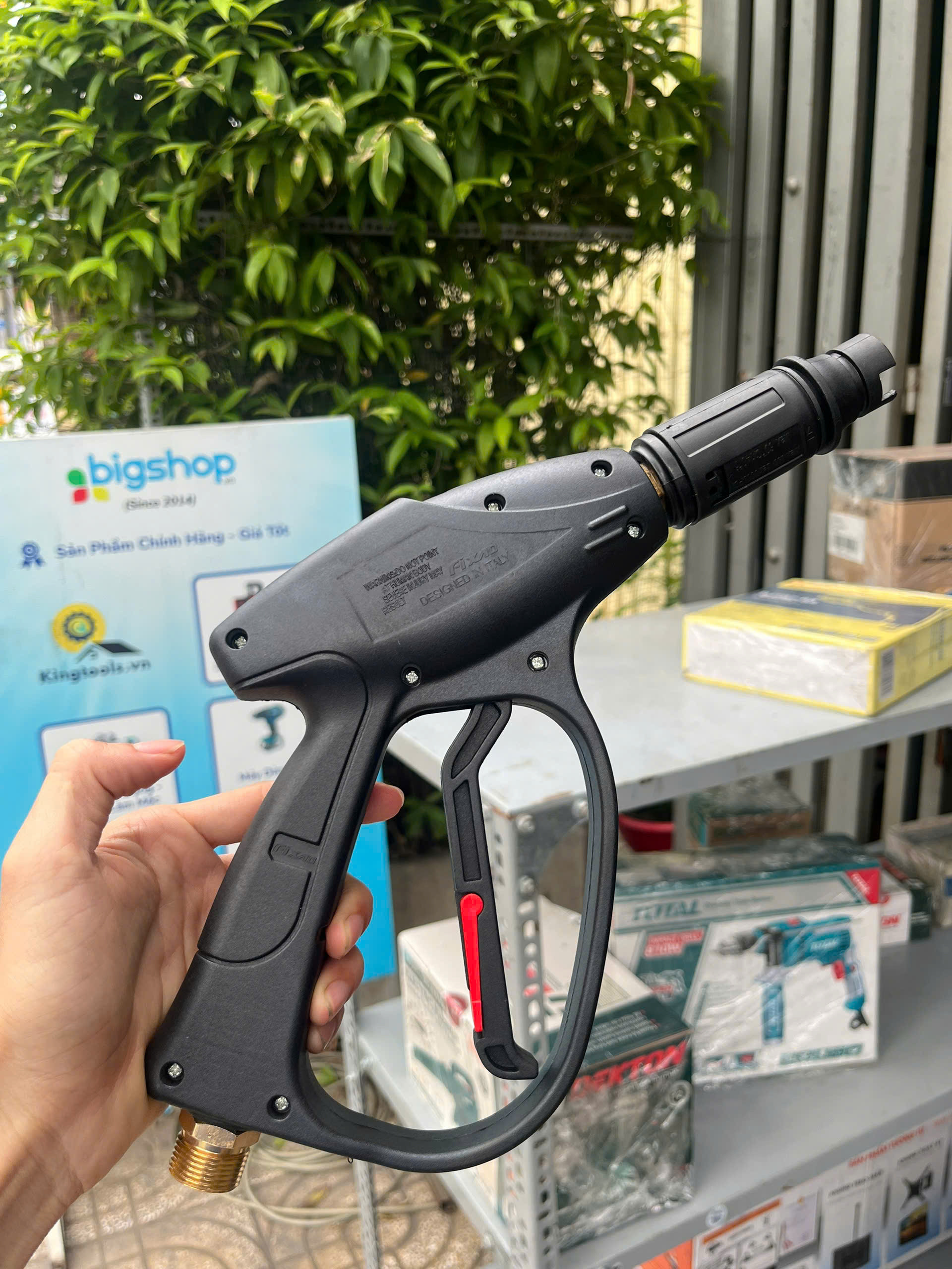 Súng dành cho máy rửa xe ren 22mm thông dụng