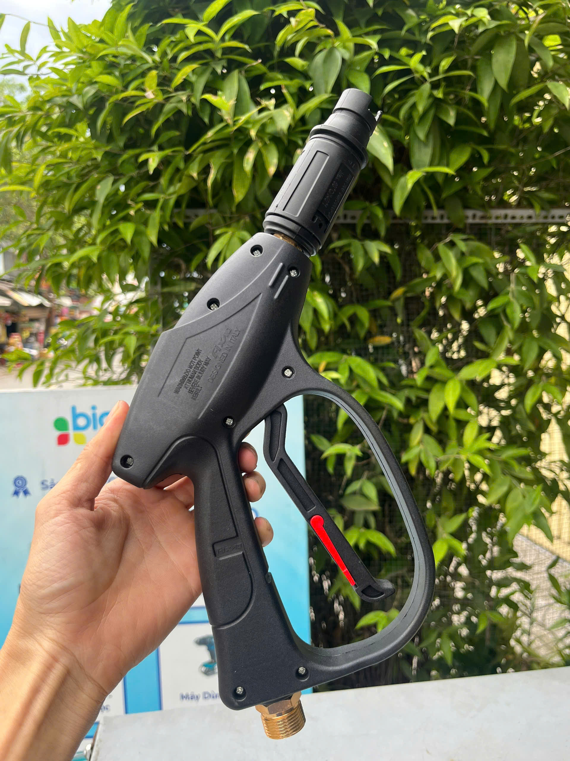Súng dành cho máy rửa xe ren 22mm thông dụng