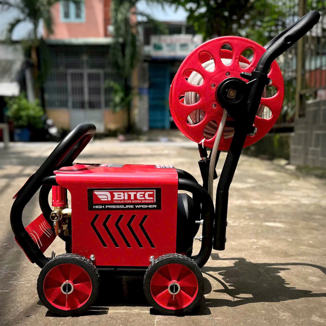 Máy xịt rửa, có chỉnh áp 3600W BITEC BT37