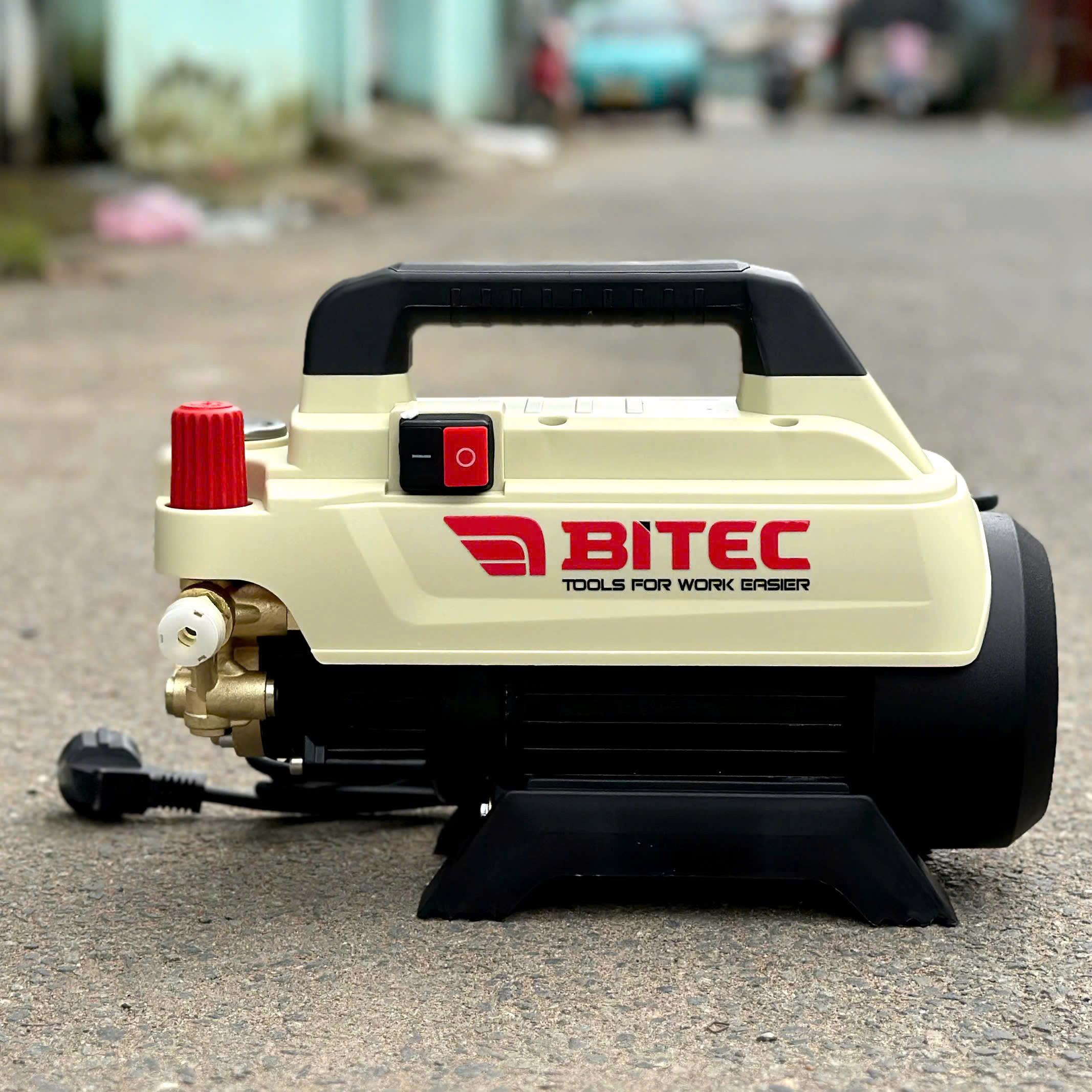 Máy Xịt Rửa BITEC-BT2730-2700W, có chỉnh áp