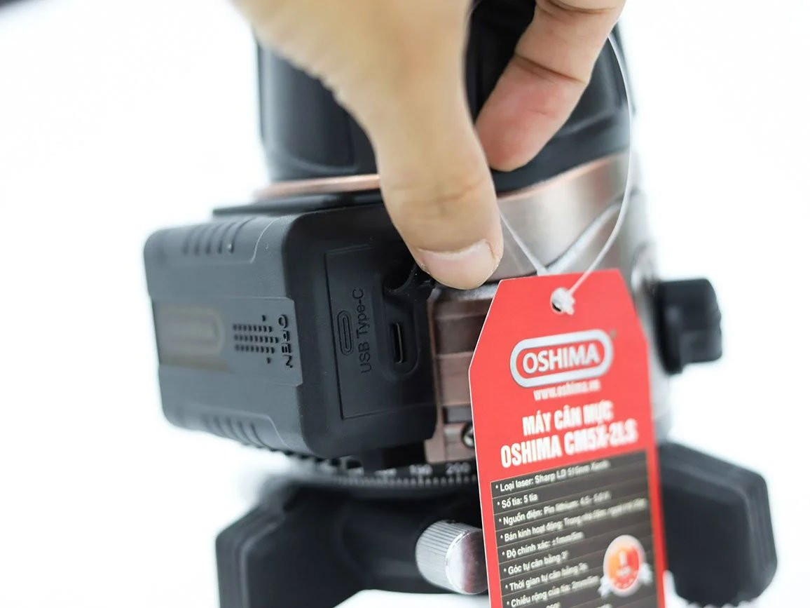 Máy Cân Mực Laser Oshima CM5X-2LS | 5 Tia Xanh, Sai Số ±1mm/5m