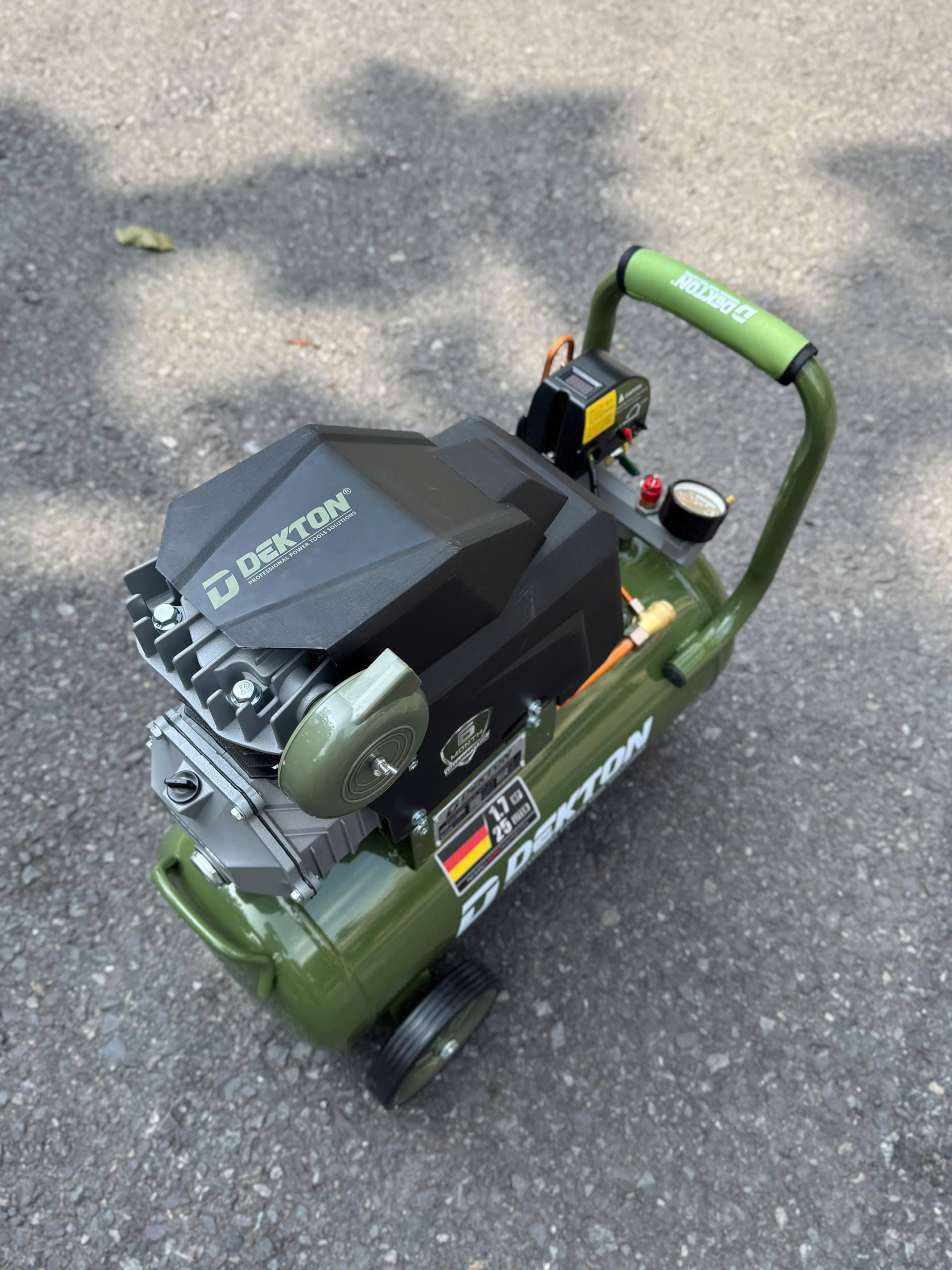 Máy Nén Khí Chạy Dầu Dekton DK-AC39XDR – Bình 39L