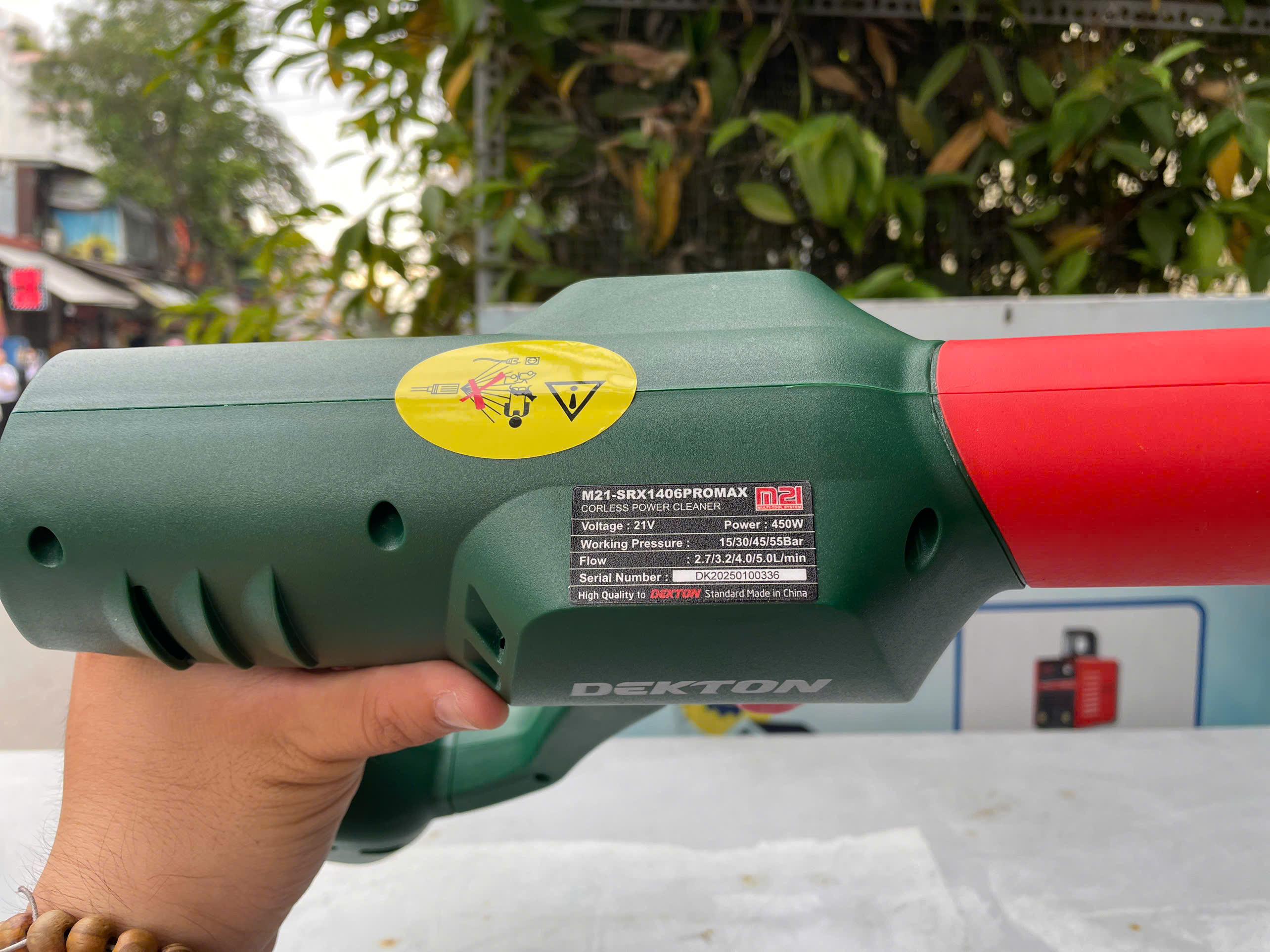 Máy rửa xe Pin Dekton M21-SRX1406Promax | 60 Bar – Motor Brushless