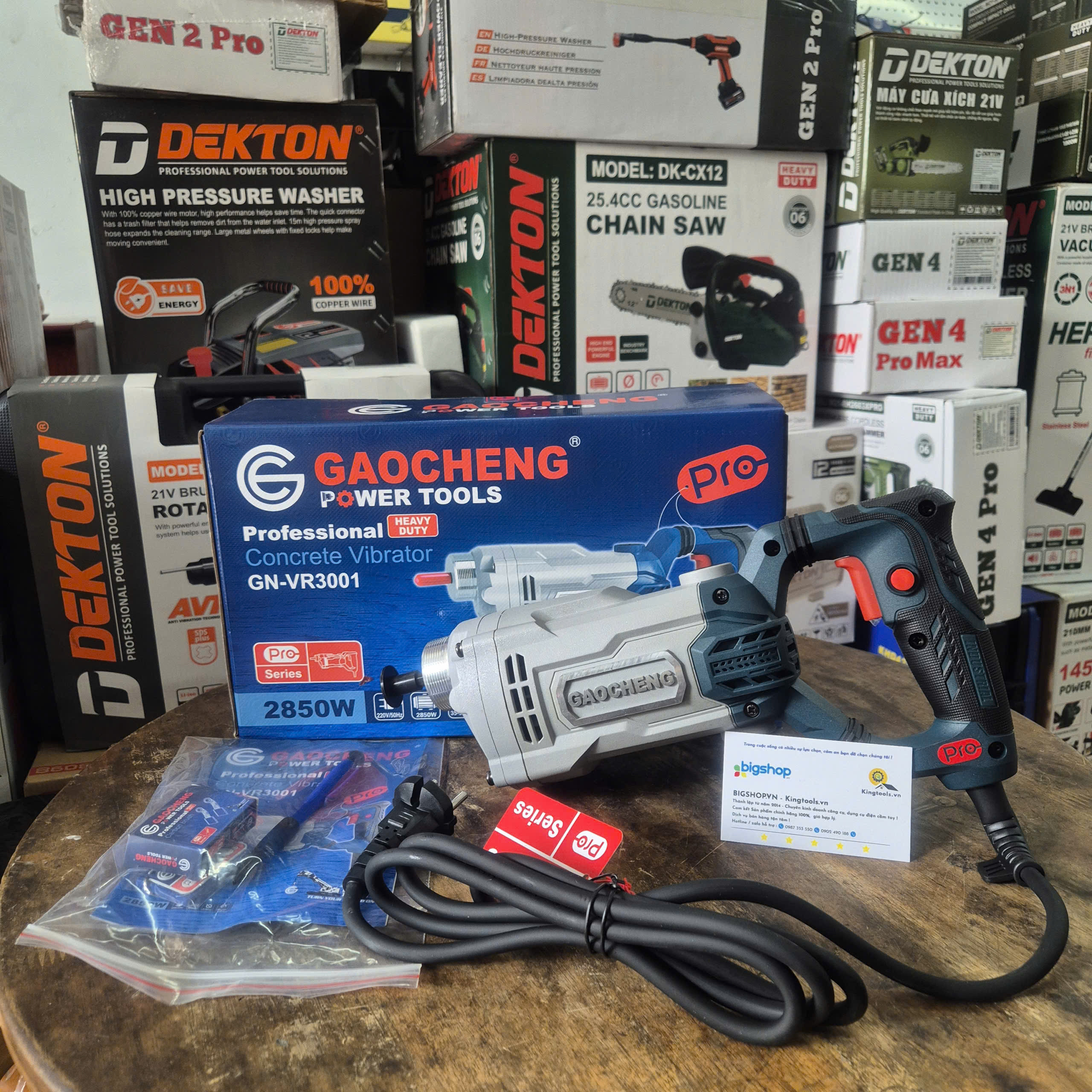 Máy đầm dùi bê tông cầm tay GAOCHENG PRO GN-VR3001 – 2850W