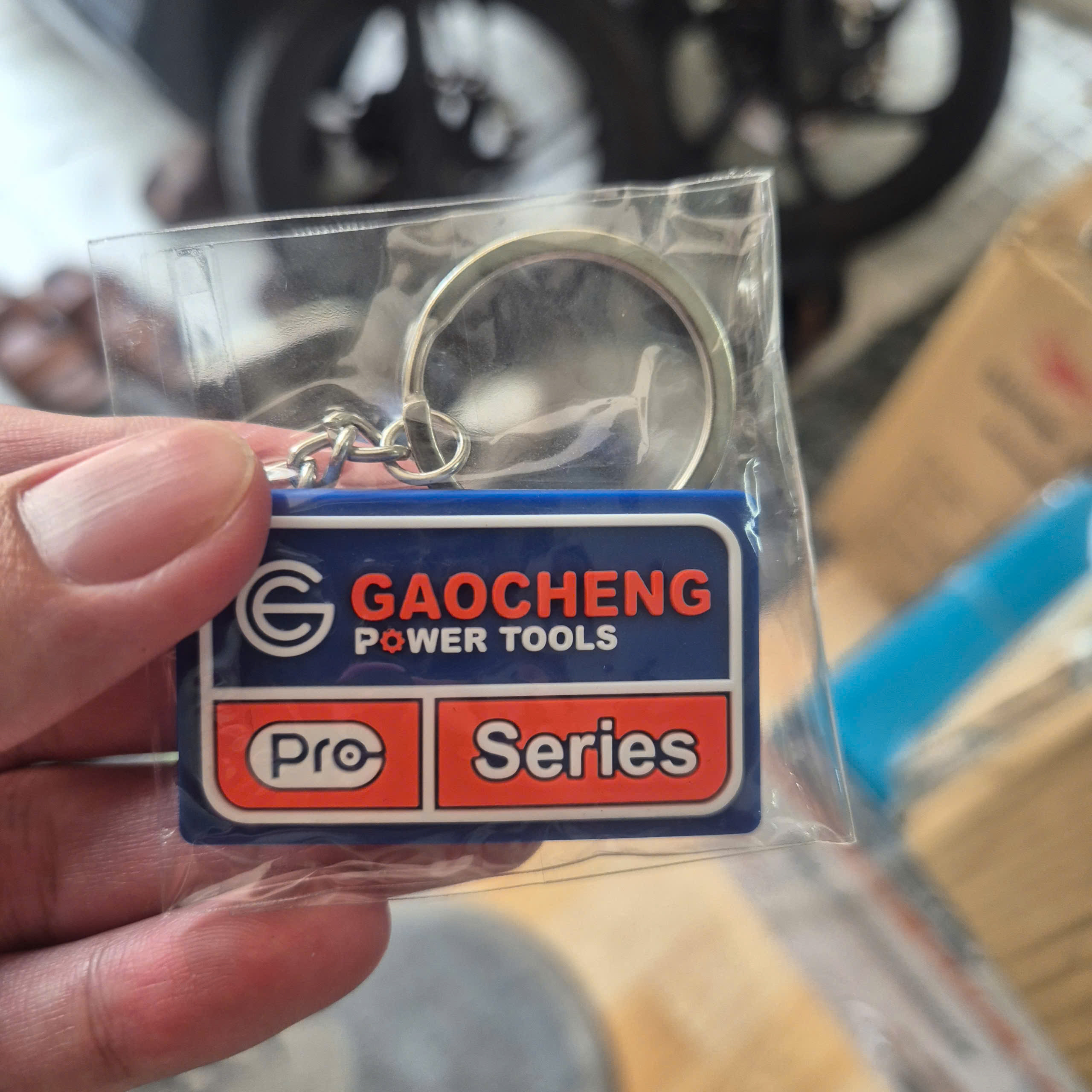 Máy đầm dùi bê tông cầm tay GAOCHENG PRO GN-VR3001 – 2850W