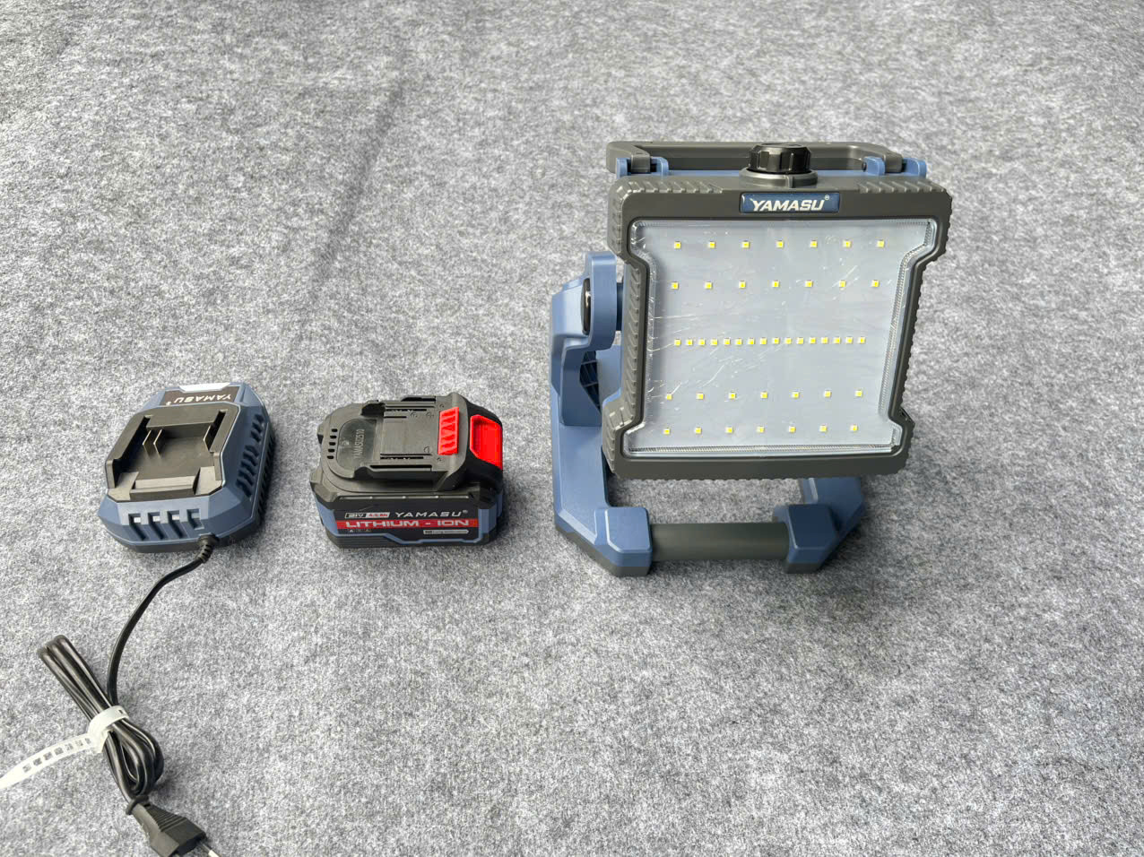 Đèn Led dùng pin M21 Yamasu YMS-MD35