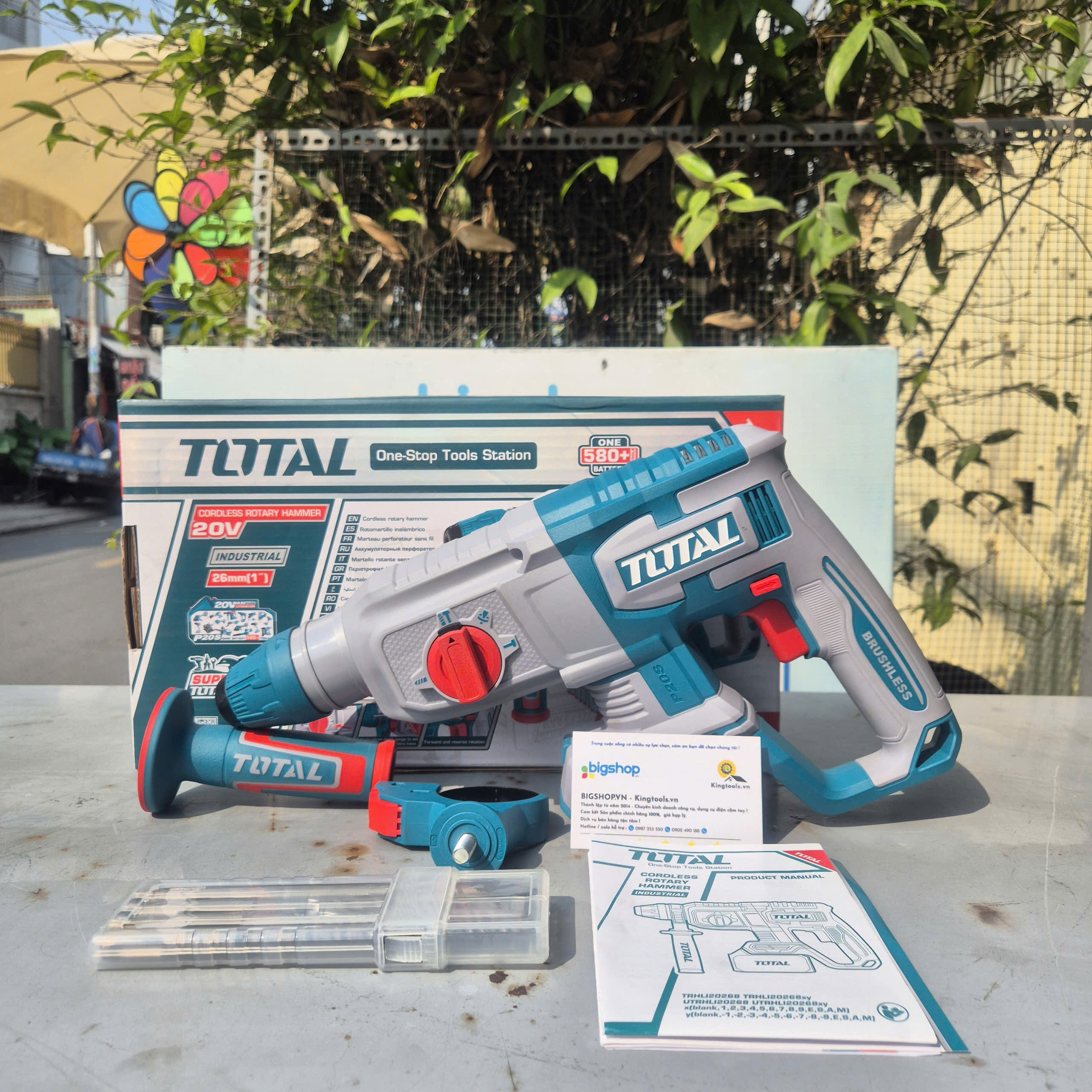 Máy khoan bê tông 3 chức năng dùng pin 20V Total TRHLI20268 (Chưa Pin & Sạc)	