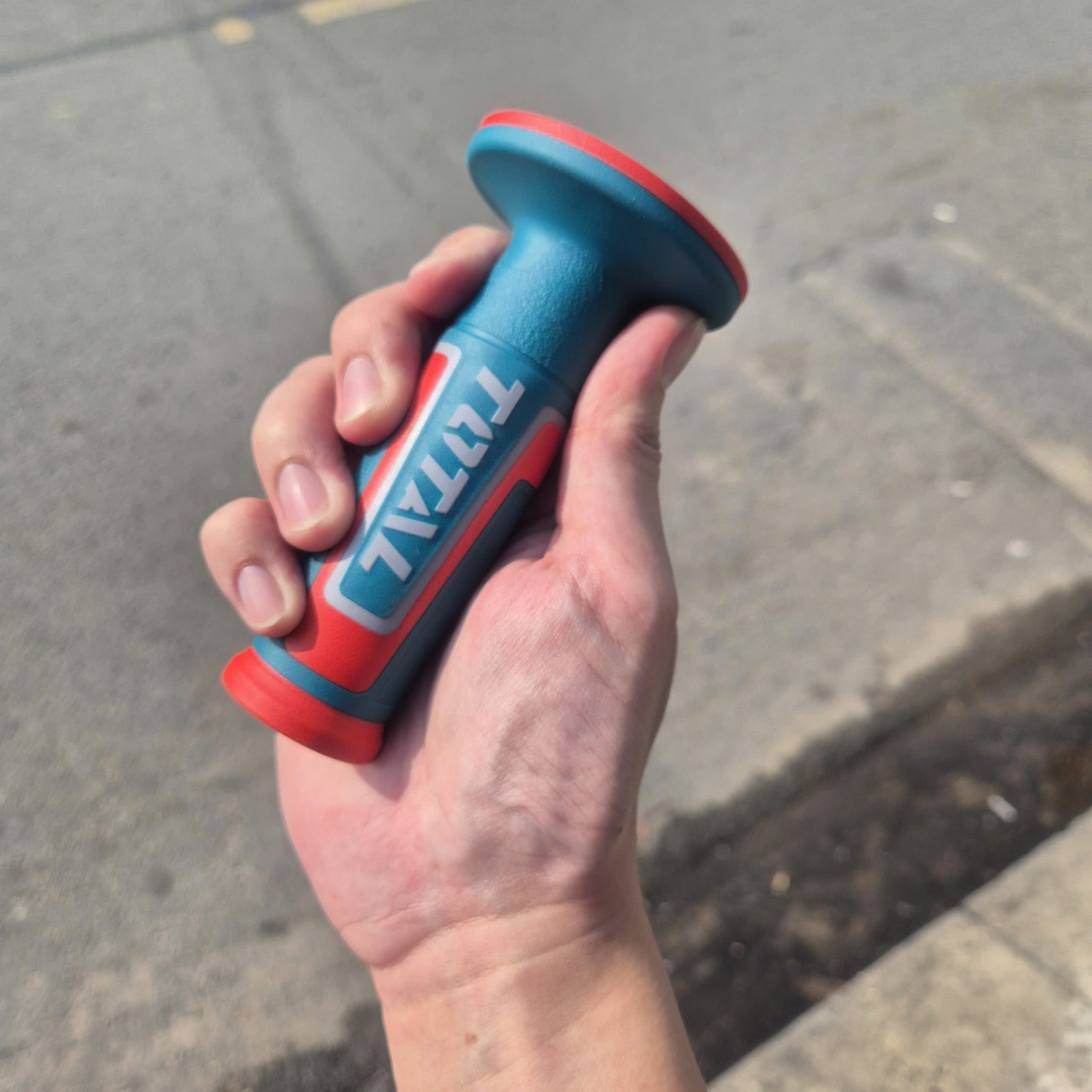 Máy khoan bê tông 3 chức năng dùng pin 20V Total TRHLI20268 (Chưa Pin & Sạc)	