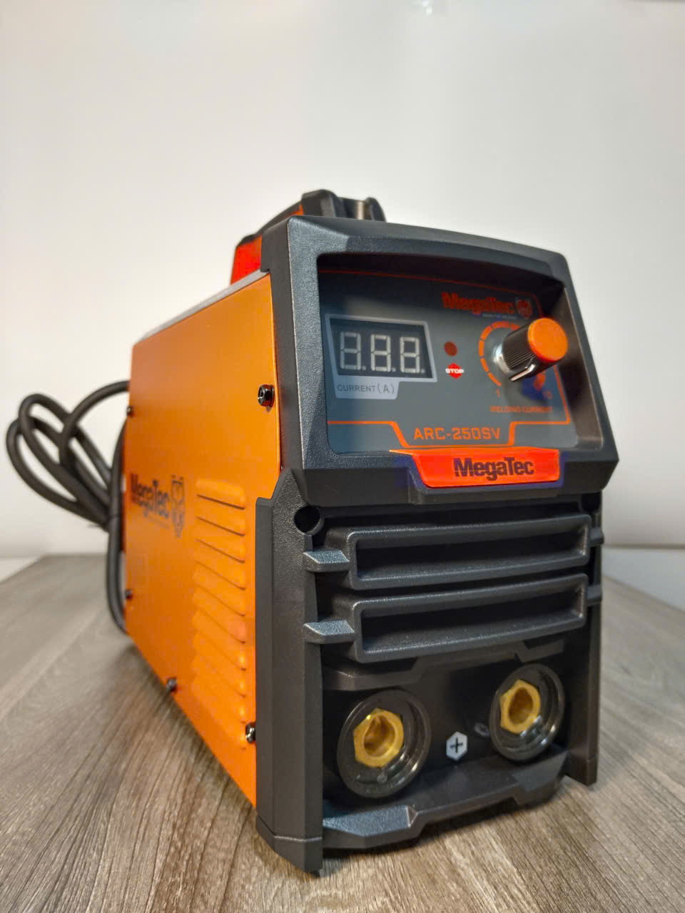 Máy hàn que Megatec ARC-250SV