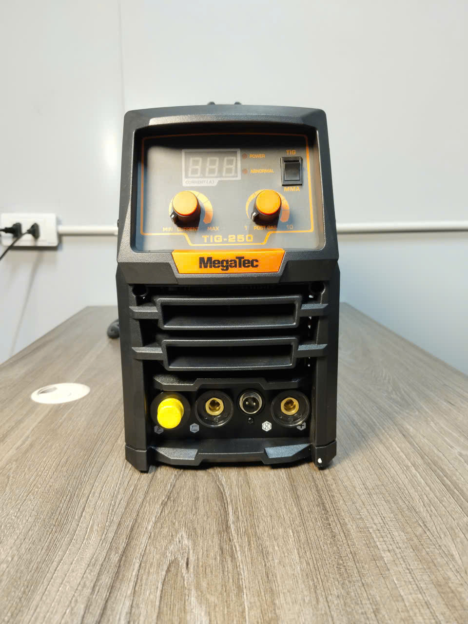  Máy hàn tig 1 chức năng Megatec WS-250S