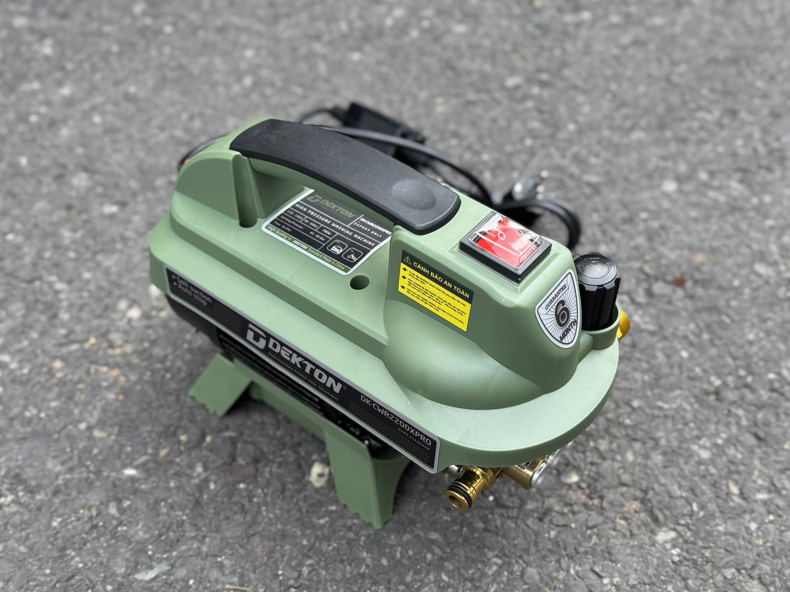 Máy Xịt Rửa Xe Mini Dekton DK-CWR2200XPRO 
