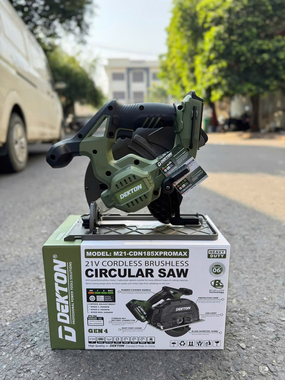 Máy cưa gỗ Pin 21V Dekton M21-CG185PROMAX