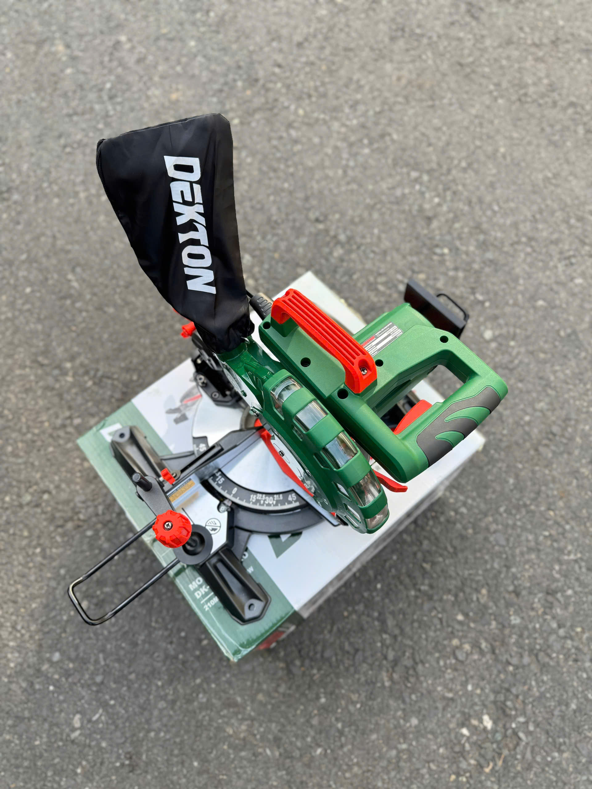 Máy Cắt Nhôm, Cắt Gỗ 210mm DETKTON DK-CN210PRO 1450W