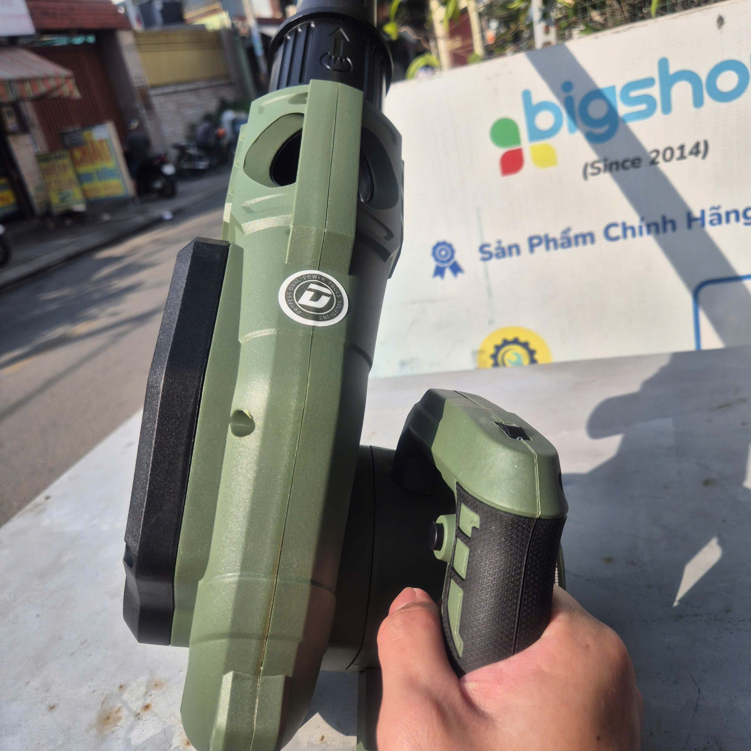 Máy Thổi Bụi & Hút Bụi Dekton DK-EB950PRO / DK-EB950XPRO 950W